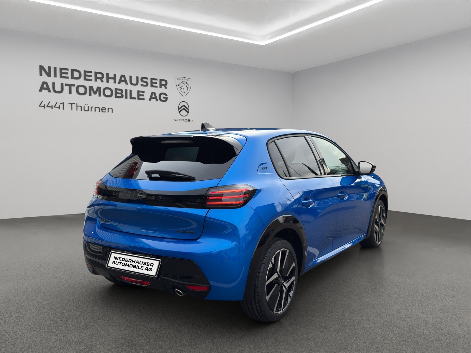 PEUGEOT 208 1.2 Hybrid GT-showroom-element-2