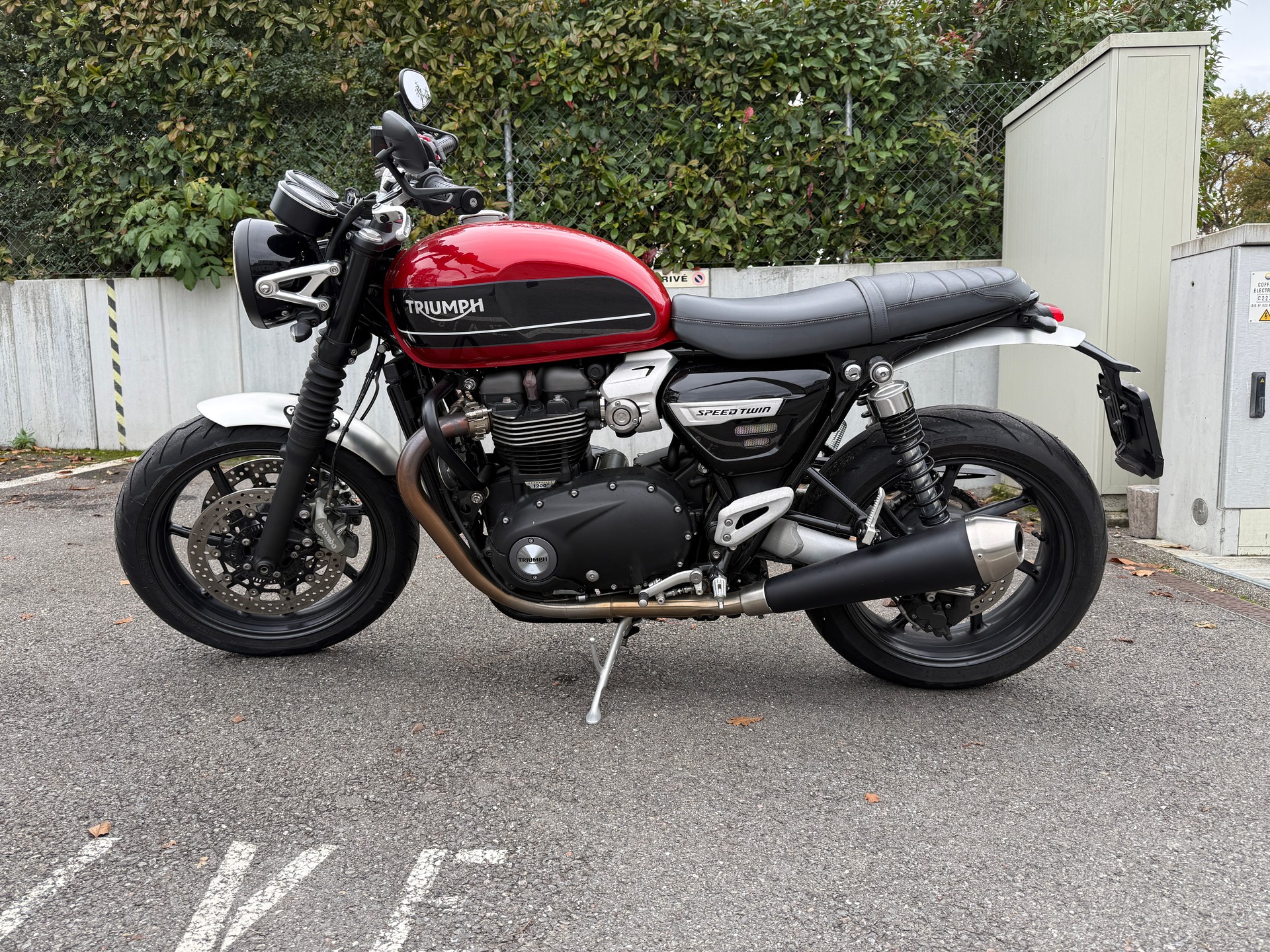 TRIUMPH Speed Twin 1200-image-1