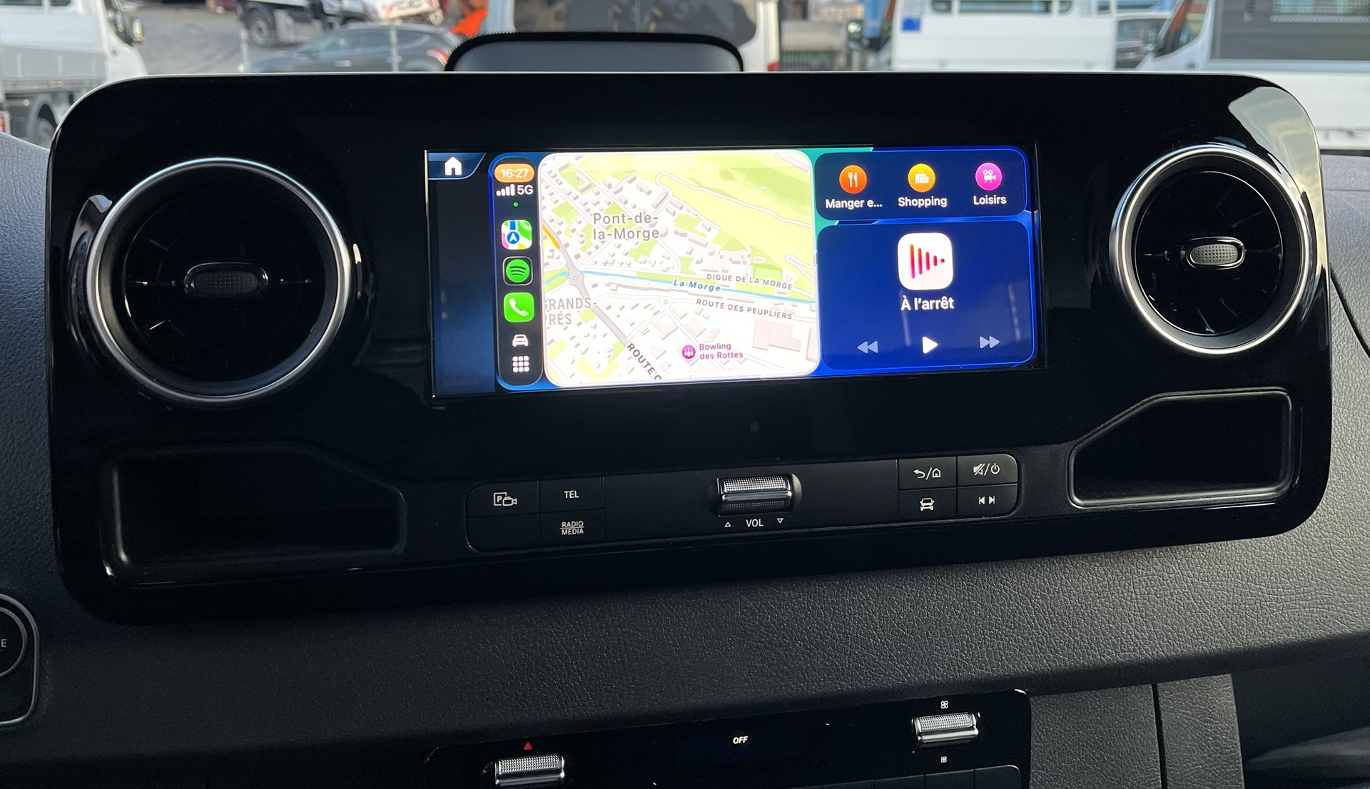 MERCEDES-BENZ 319 CDI-image-8