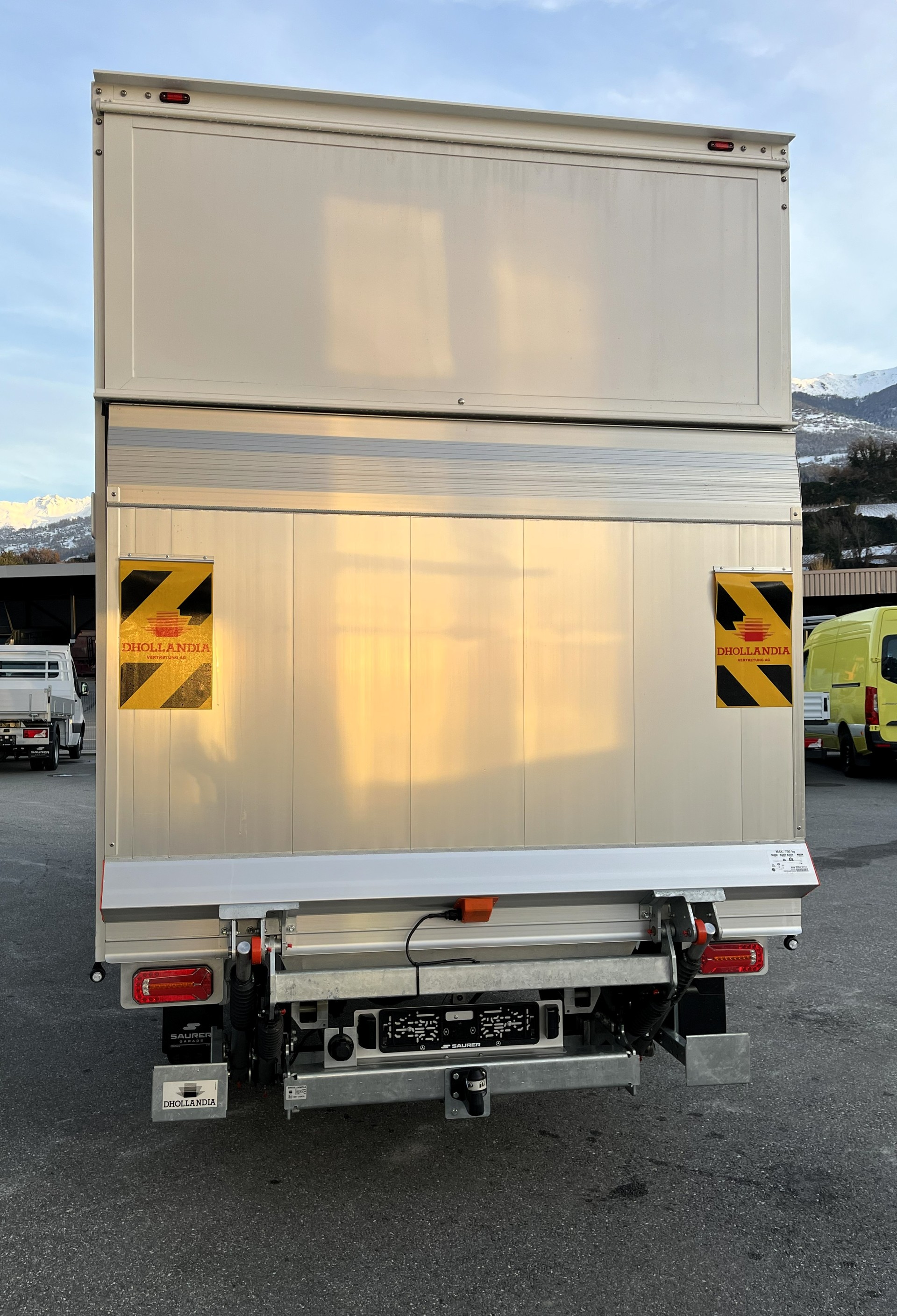 MERCEDES-BENZ 319 CDI-showroom-element-3