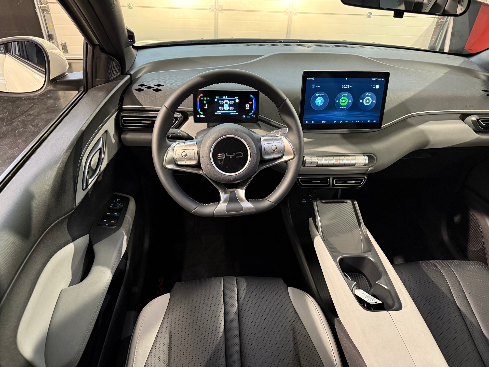 BYD Dolphin Surf 43 kWh Boost-image-9