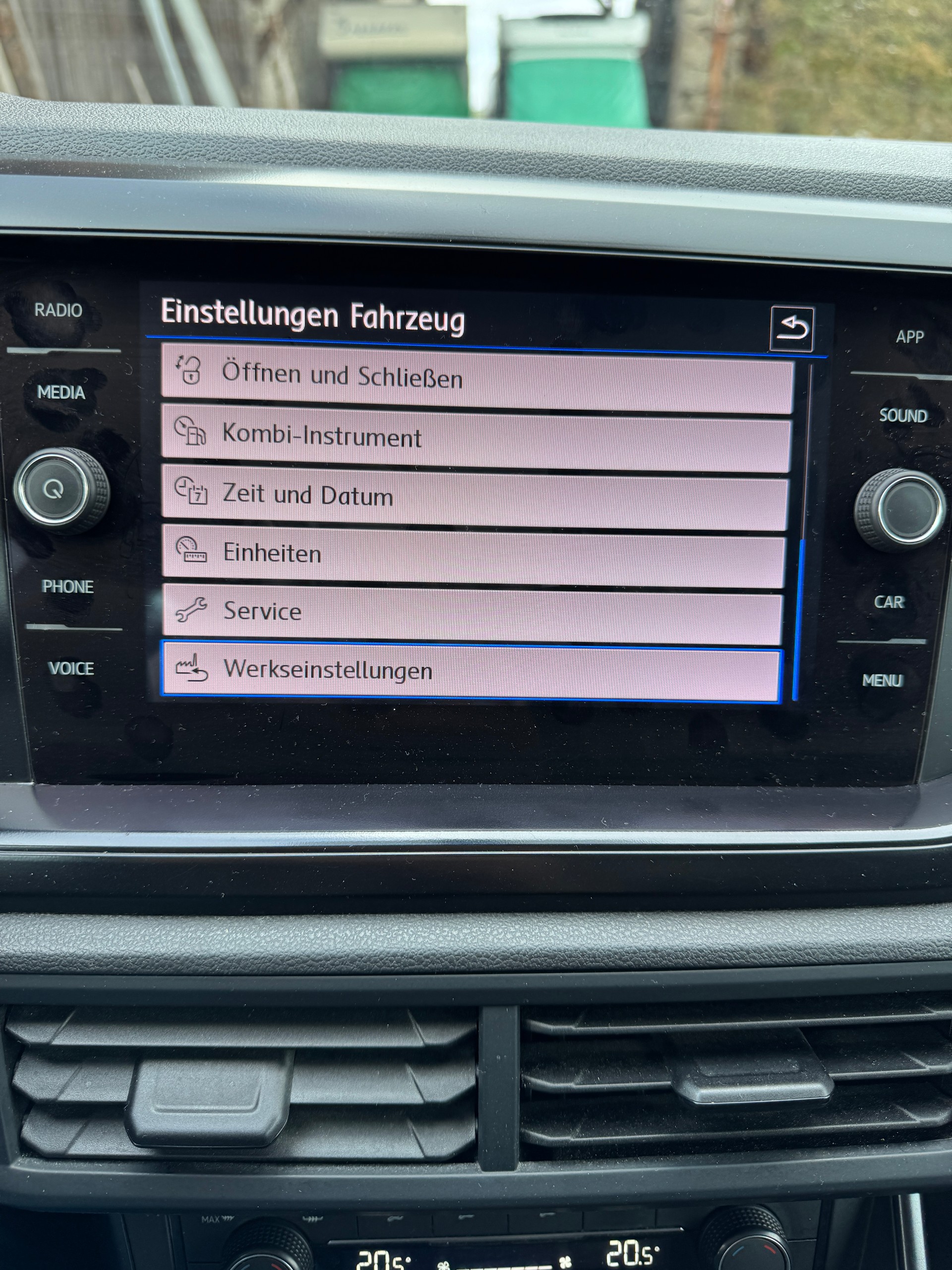 VW Polo 1.0 MPl-image-16