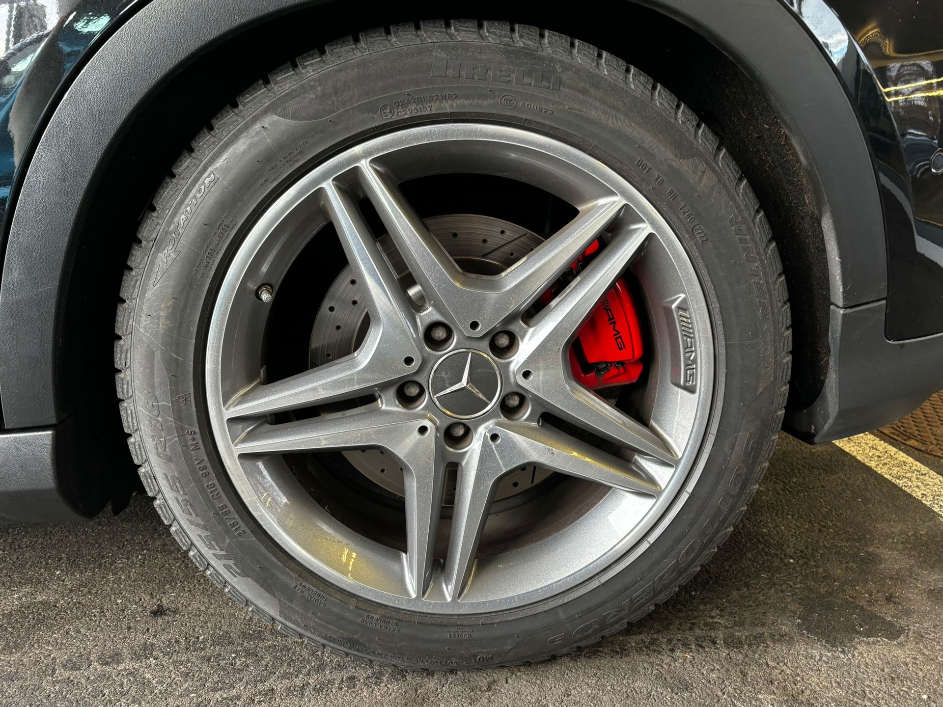 MERCEDES-BENZ GLA 45 AMG 4Matic 7G-DCT-image-6