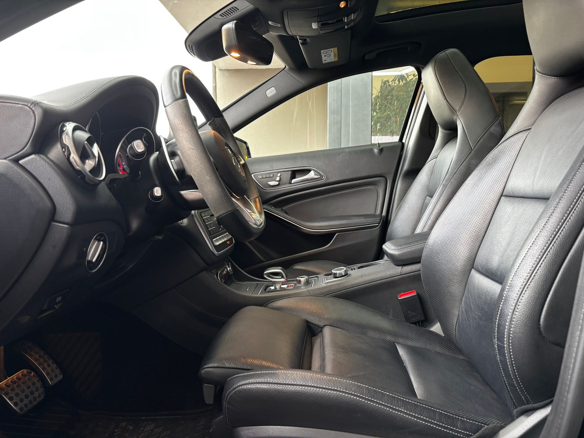 MERCEDES-BENZ GLA 45 AMG 4Matic 7G-DCT-image-7