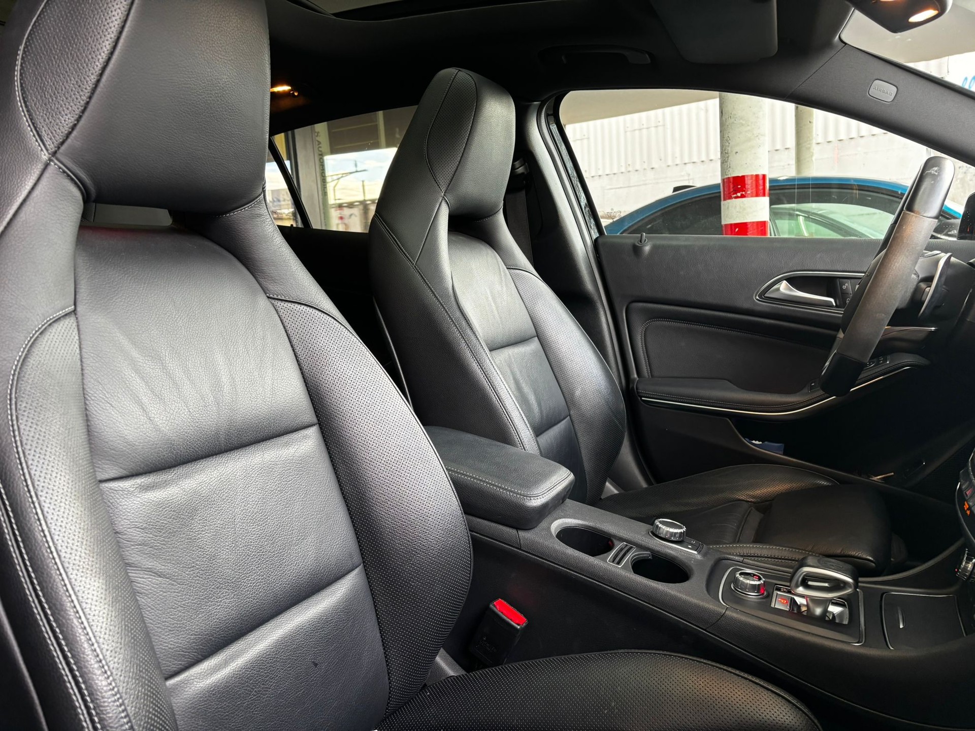 MERCEDES-BENZ GLA 45 AMG 4Matic 7G-DCT-image-11