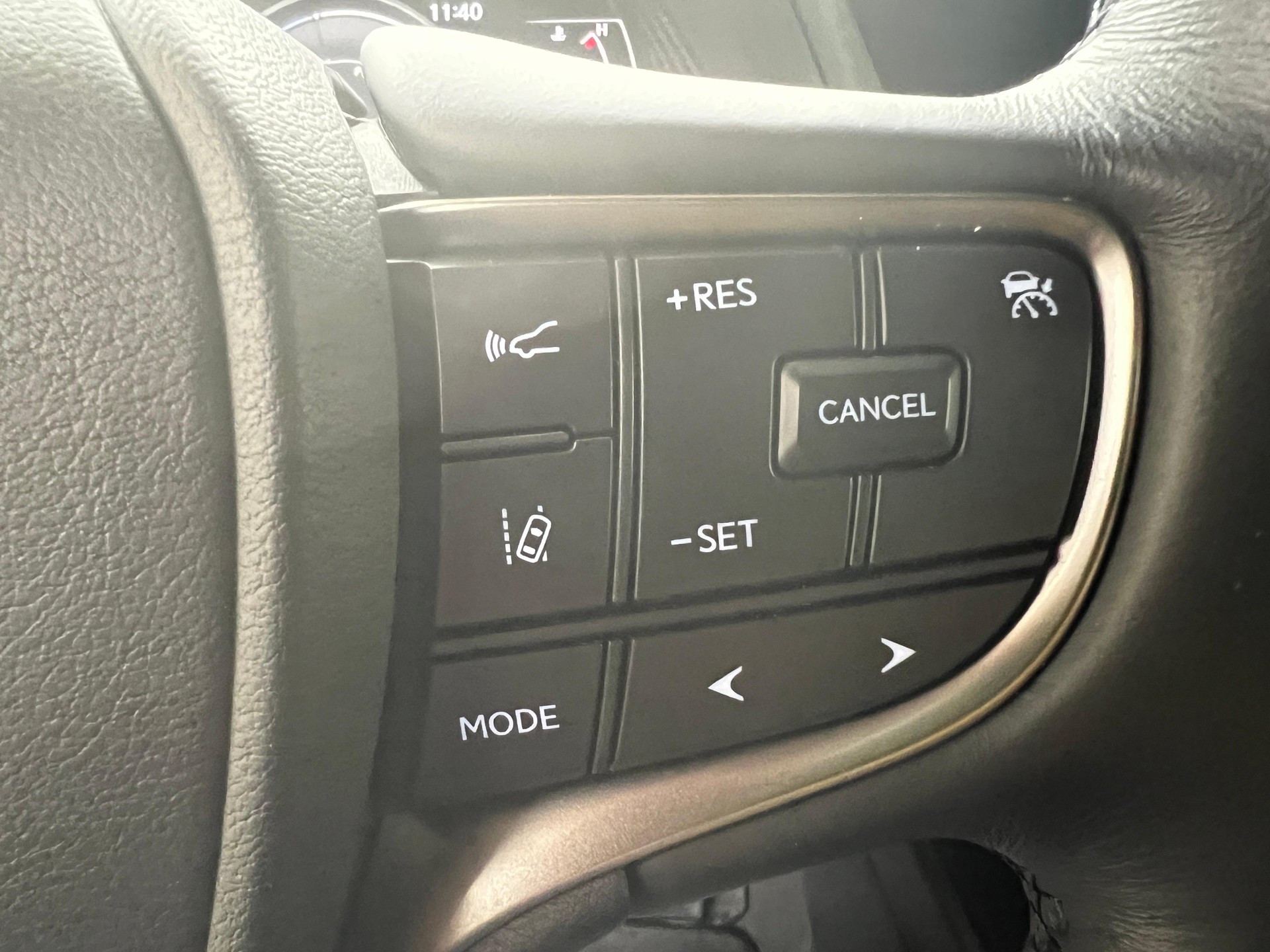 LEXUS UX 250h Comfort / Jetzt mit attraktivem 1,99% Leasing-image-18