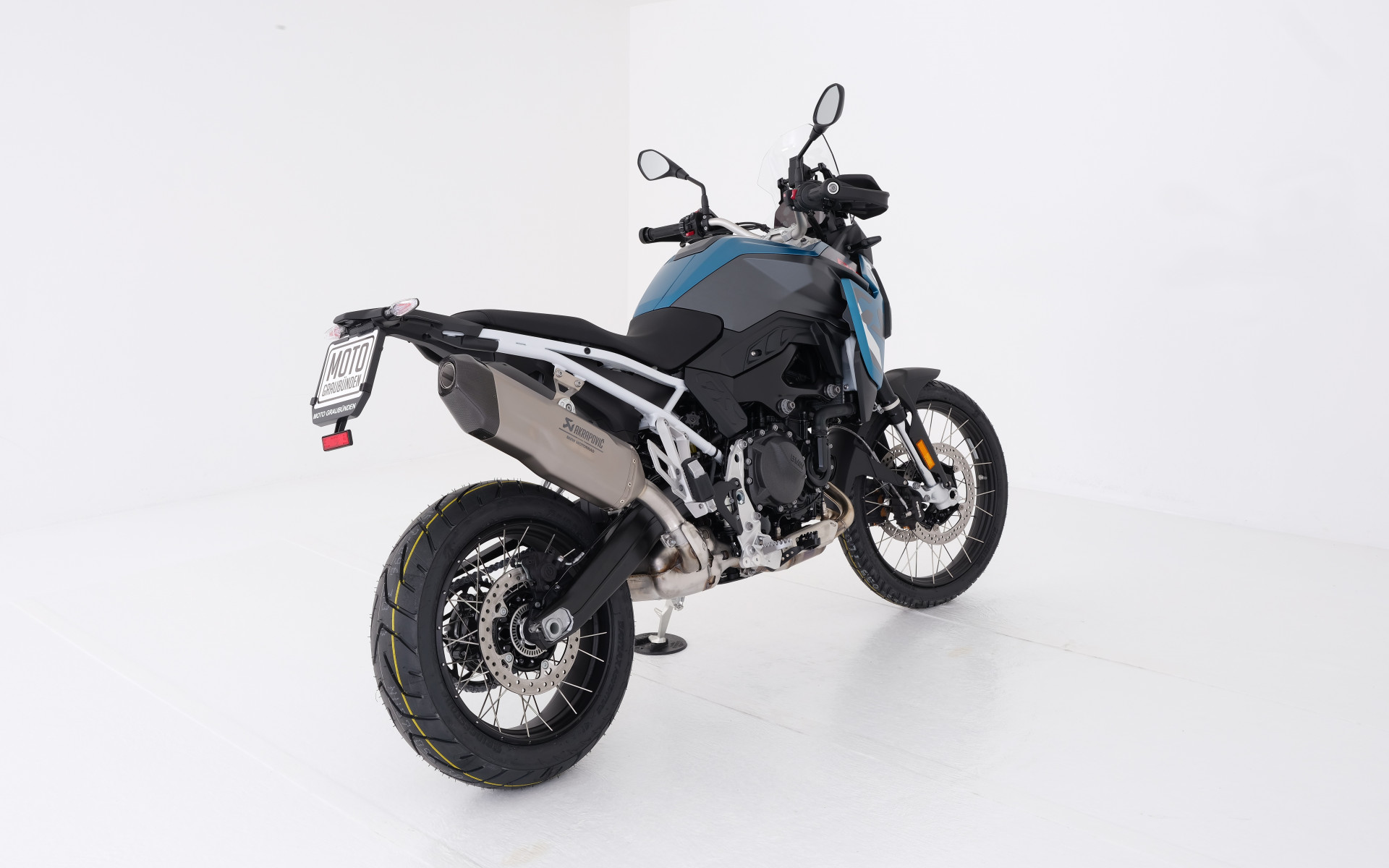 BMW F 900 GS-image-1