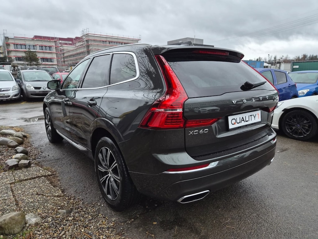 VOLVO XC60 D4 AWD Inscription Geartronic-image-3