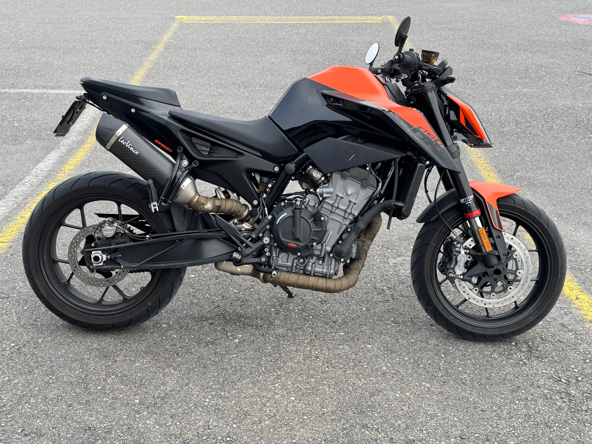 KTM 890 Duke-image-3