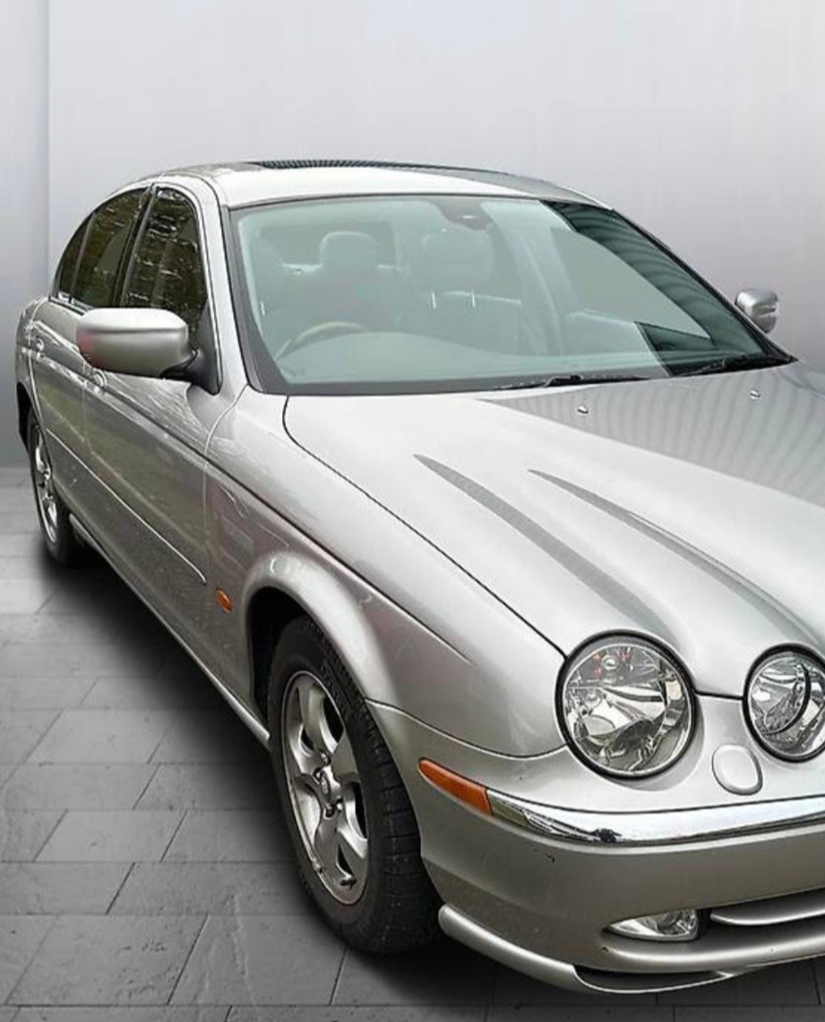 JAGUAR S-Type 4.0 V8-showroom-element-2