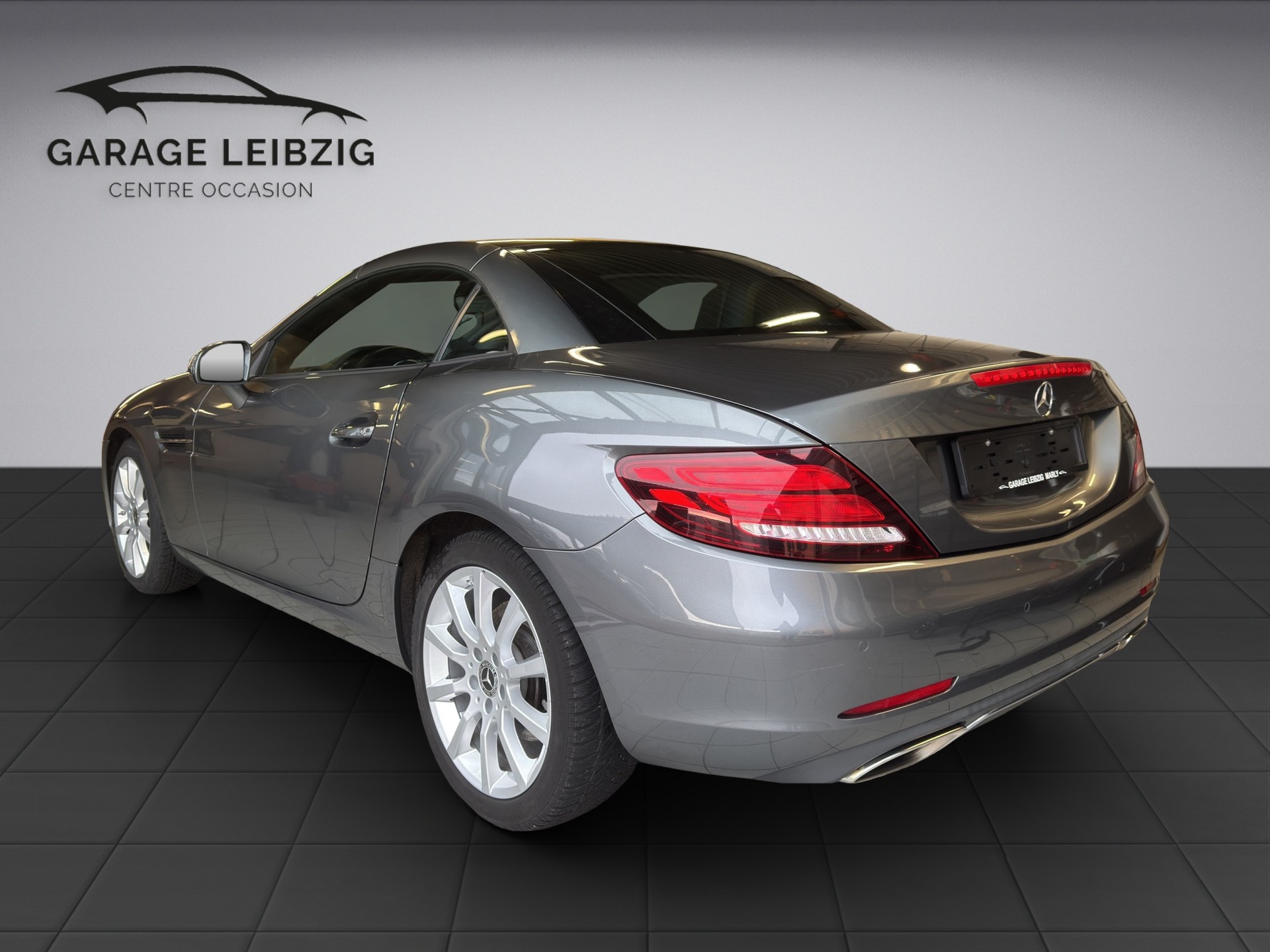 MERCEDES-BENZ SLC 180 Cabriolet-image-2
