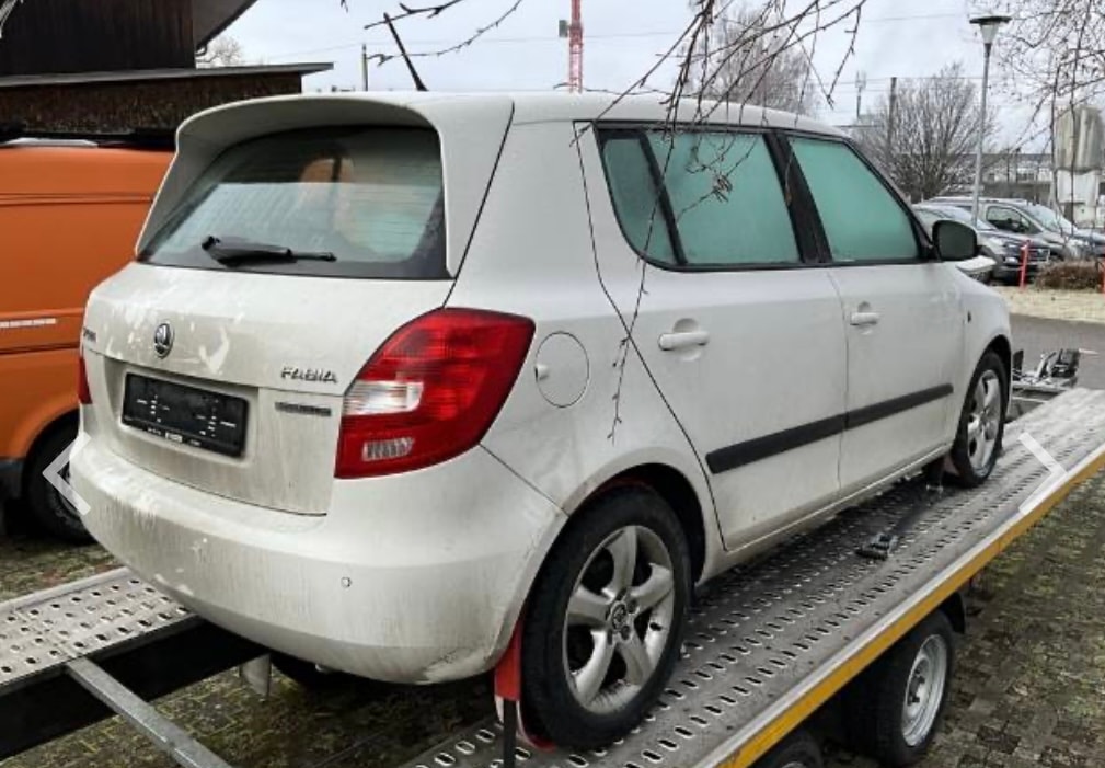SKODA Fabia 1.2 TDI Greenline-image-2