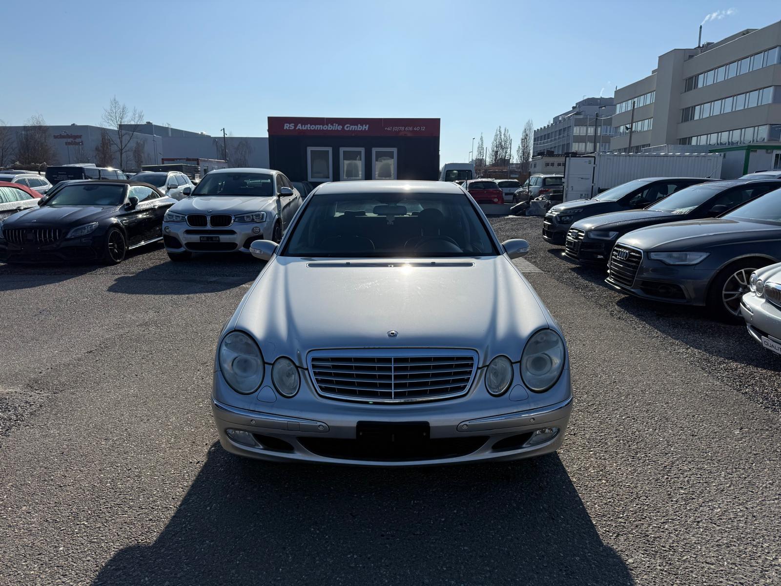 MERCEDES-BENZ E 240 2.6 V6-showroom-element-2