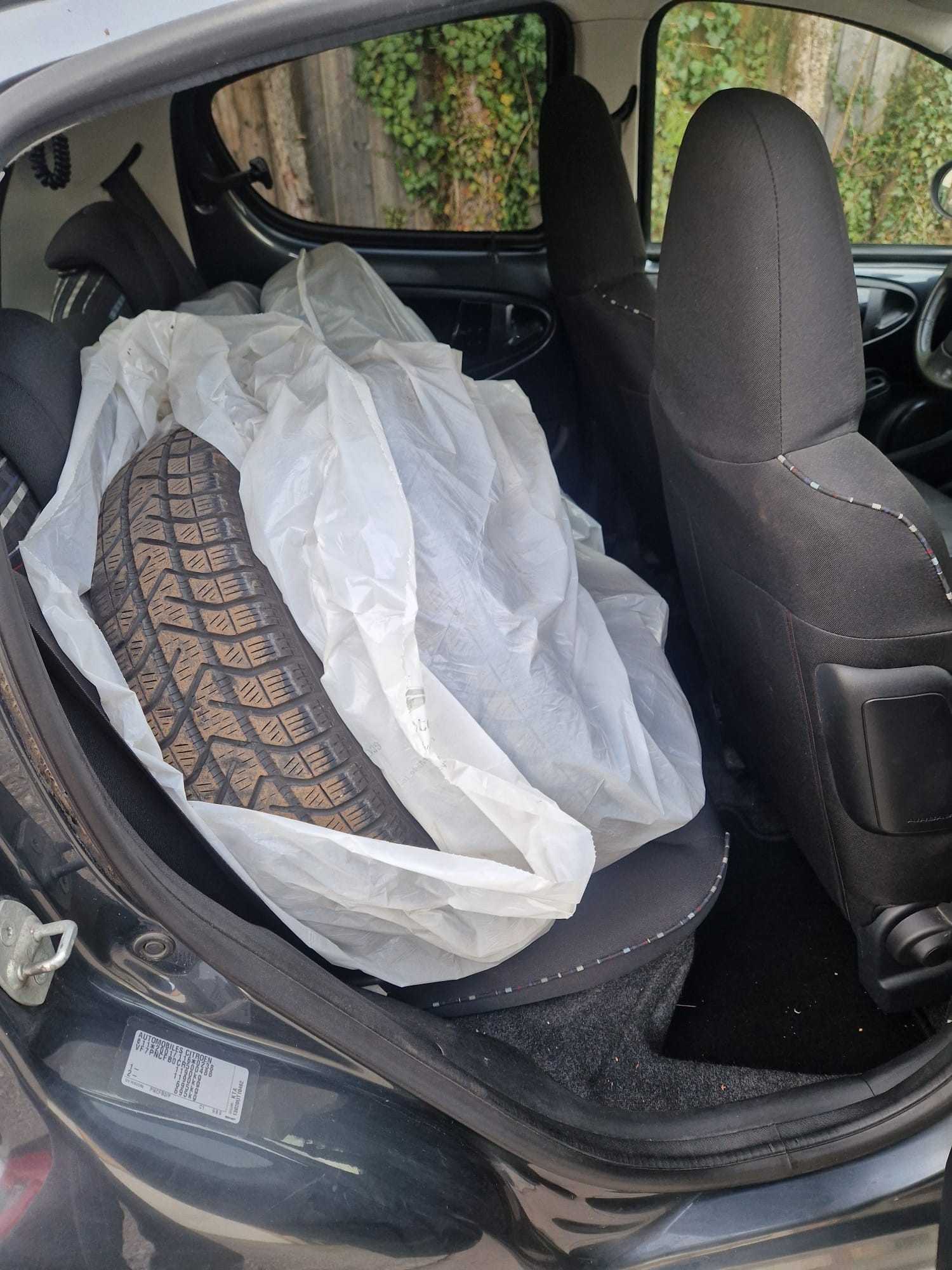 CITROEN C1 1.0i Séduction EGS-image-8