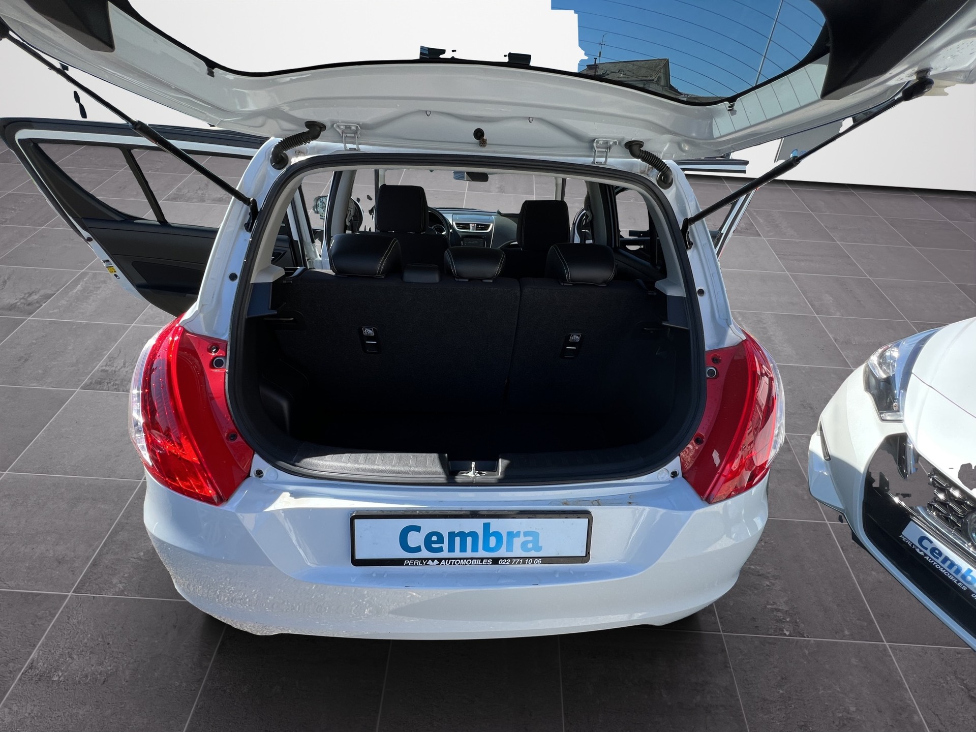SUZUKI Swift 1.2i Sergio Cellano-image-16