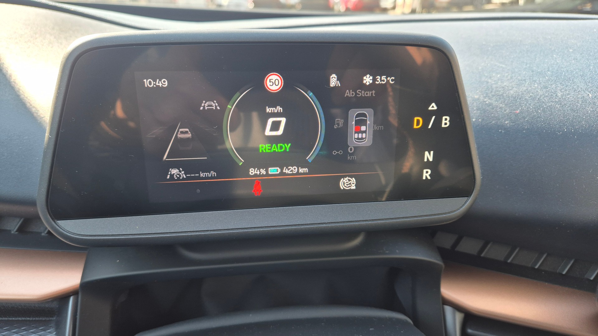 CUPRA Tavascan Type 9 77 kWh VZ Adrenaline-image-14