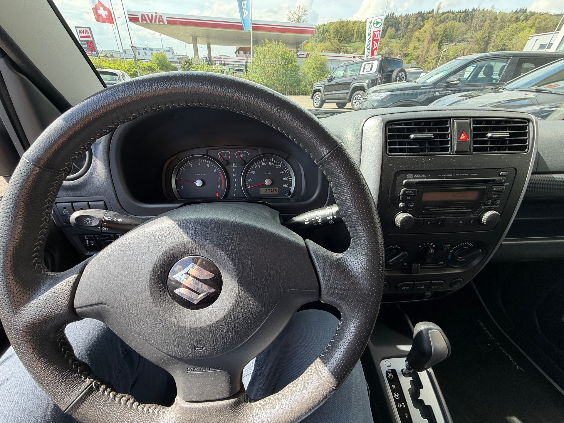 SUZUKI Jimny 1.3 16V Sergio Cellano Automatic-image-8