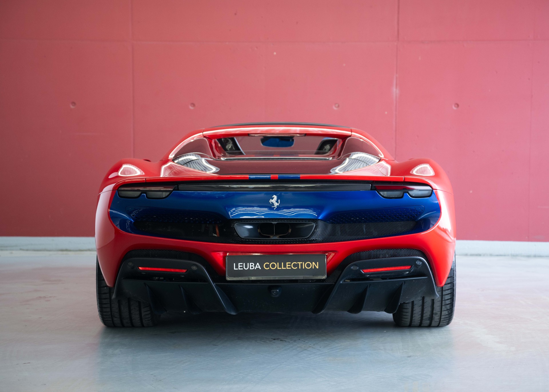 FERRARI 296 GTS Fiorano (Swiss car, 1st hand, fantastic configuration, Daytona racing seats)-showroom-element-3