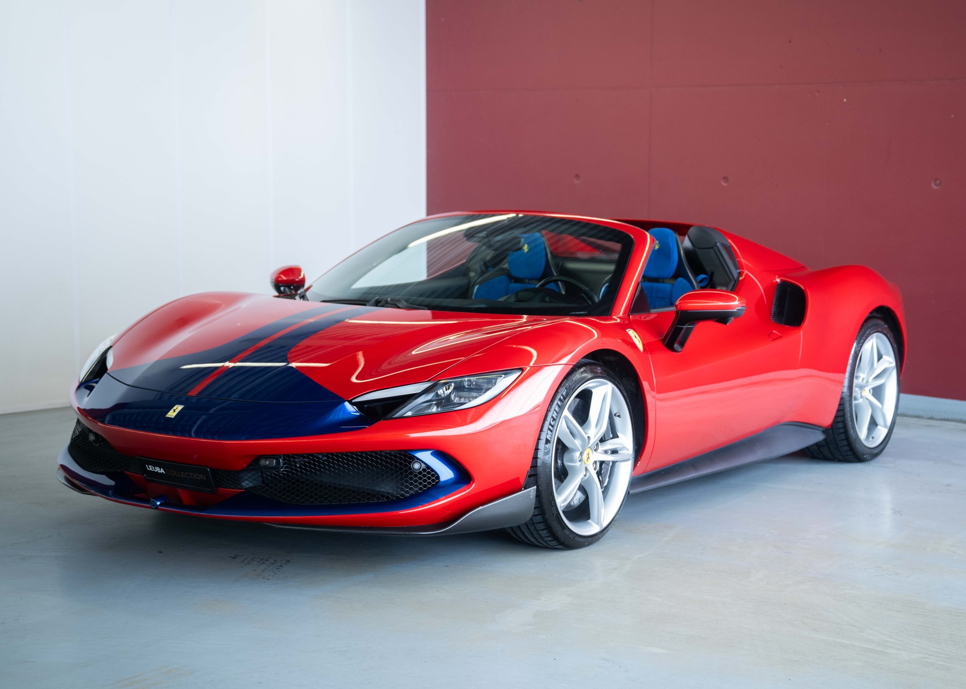FERRARI 296 GTS Fiorano (Swiss car, 1st hand, fantastic configuration, Daytona racing seats)-image-4