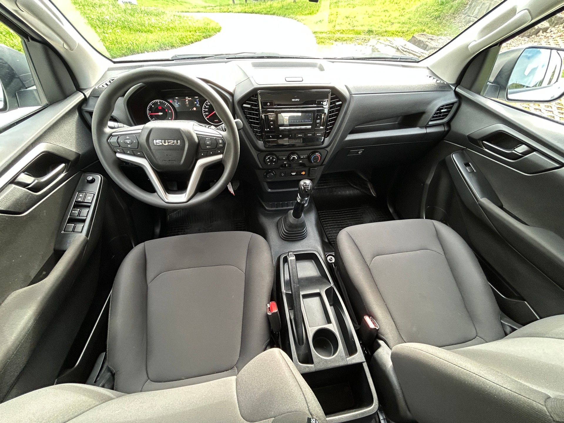ISUZU D-MAX 1.9 CrewCab N60B 4x4-image-10