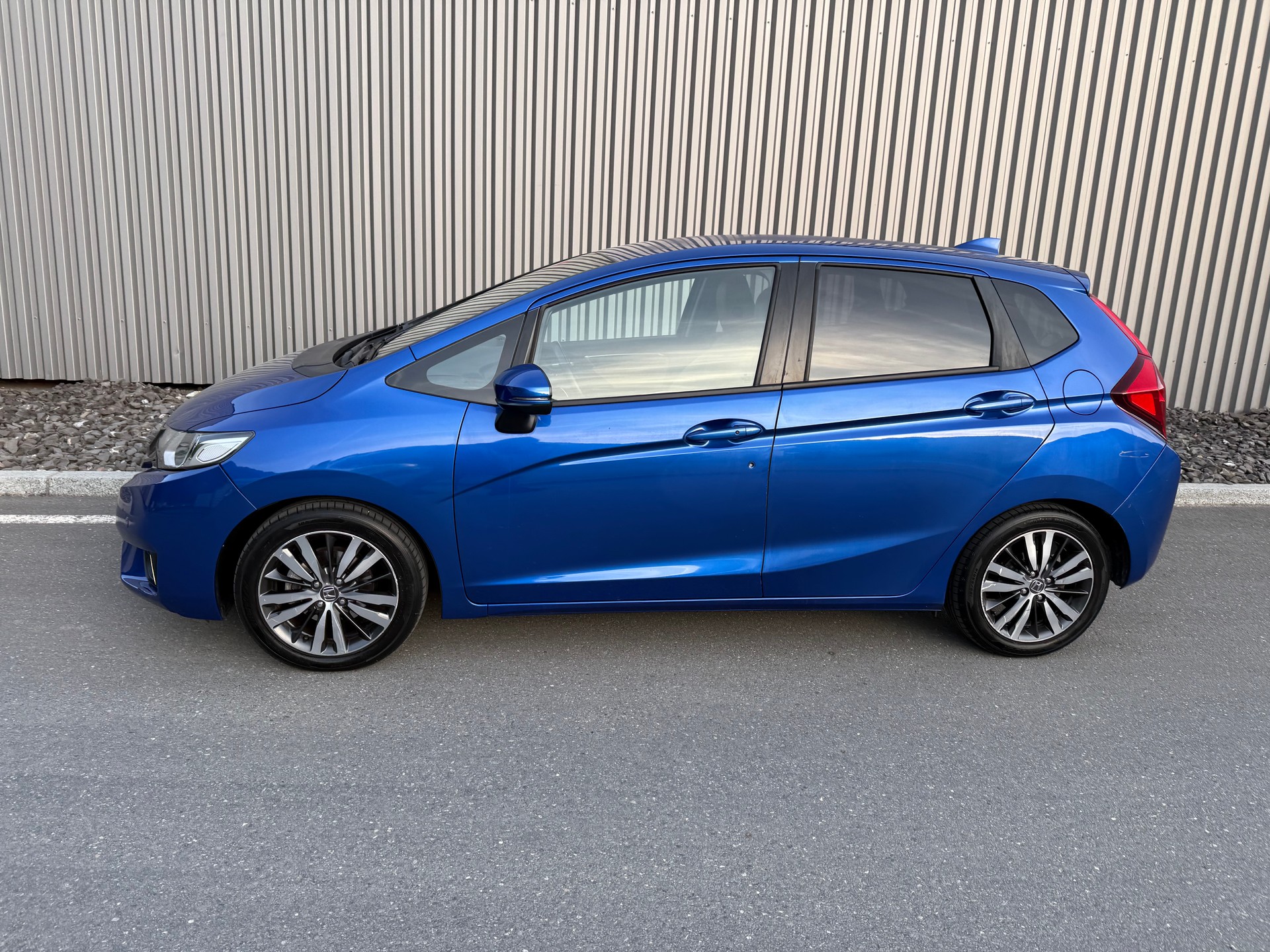 HONDA Jazz 1.3i-VTEC CVT - CUIR BEIGE - CLASSE --showroom-element-1