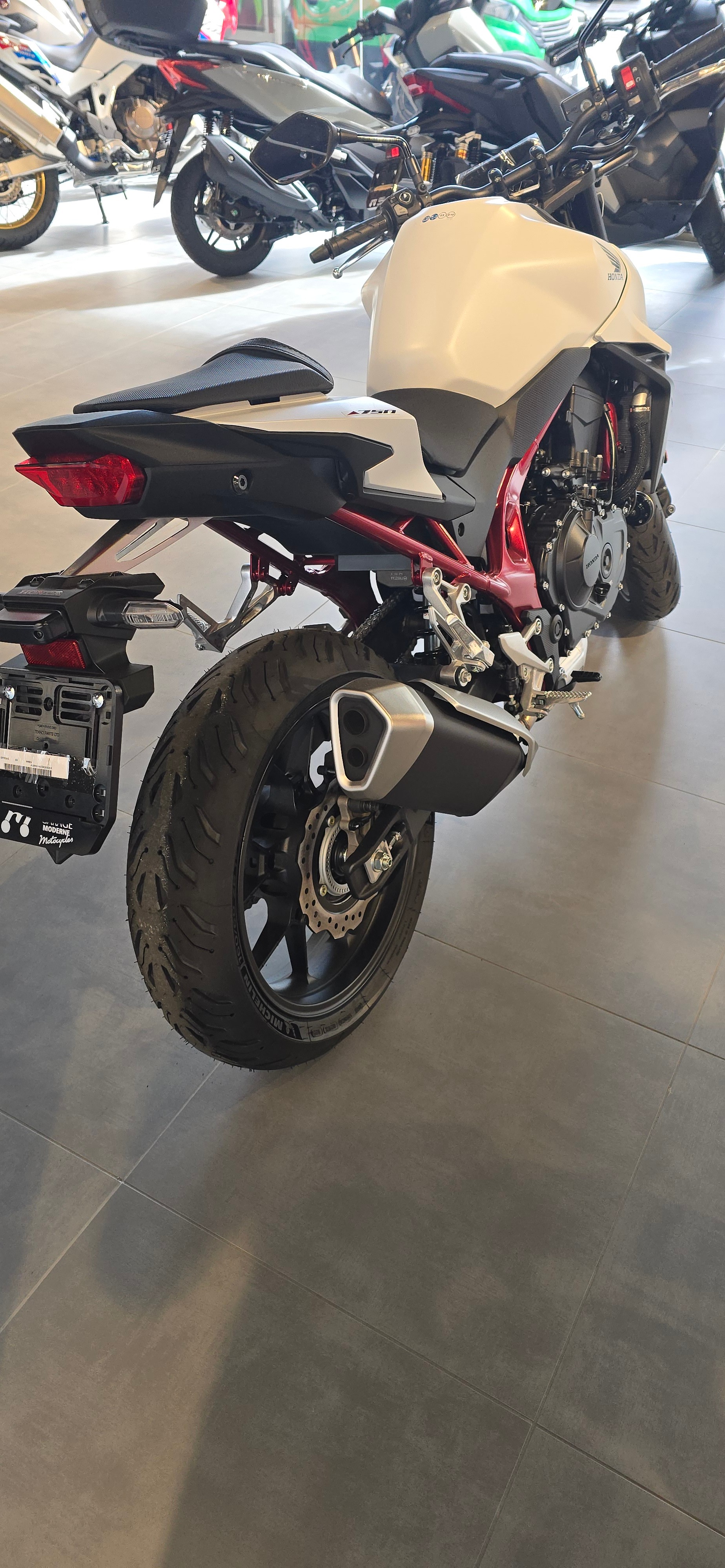 HONDA CB 750 Hornet-image-5