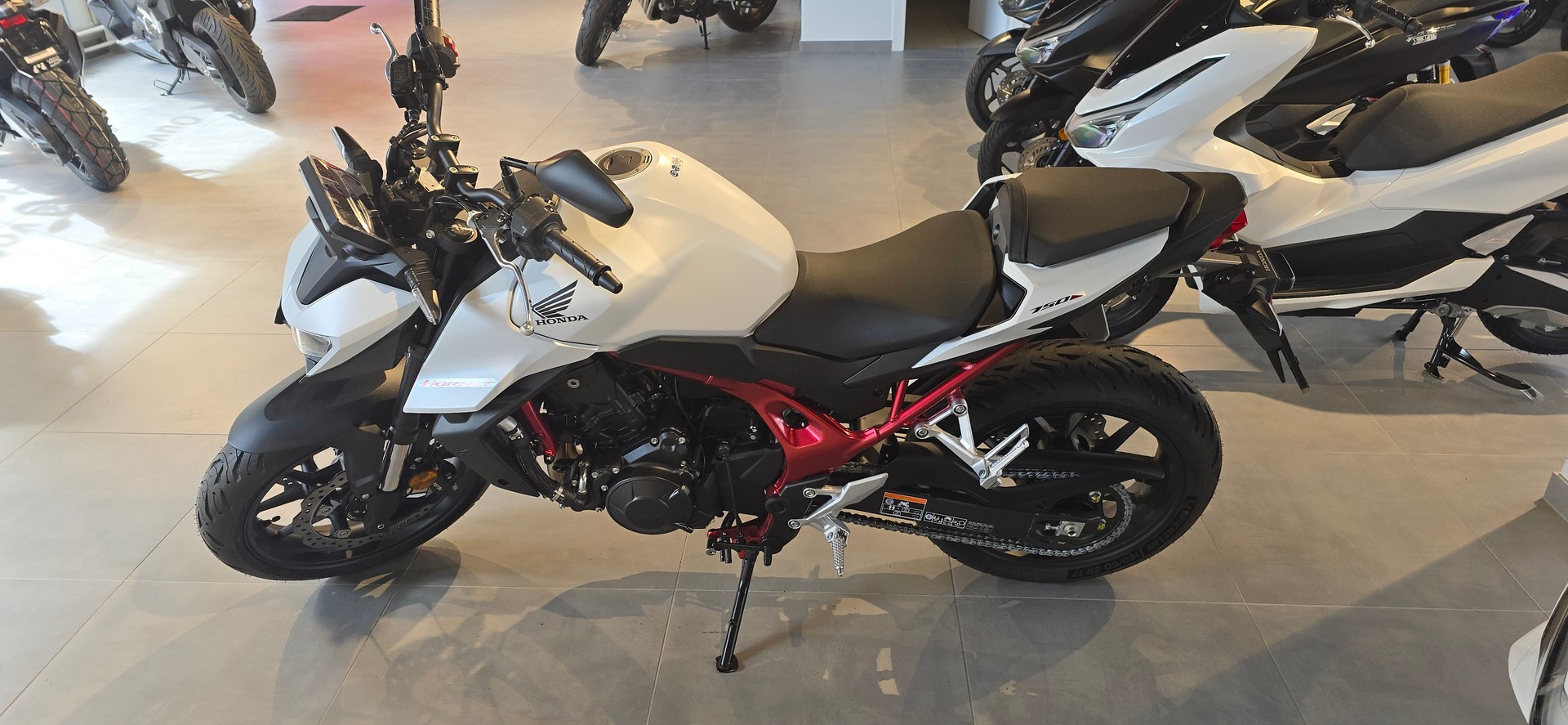 HONDA CB 750 Hornet-image-6