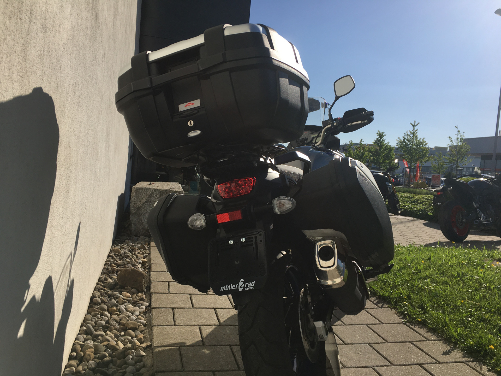 SUZUKI DL 650 UXA V-Strom XT Comfort XT-image-3