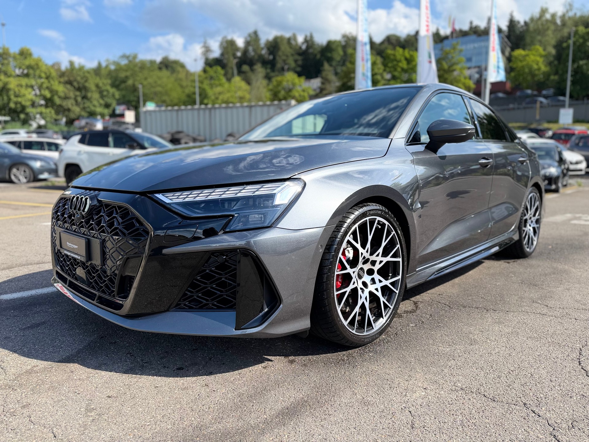AUDI RS3 Limousine 2.5 TSI quattro S-tronic ° 5 Jahre Garantie °-image-5