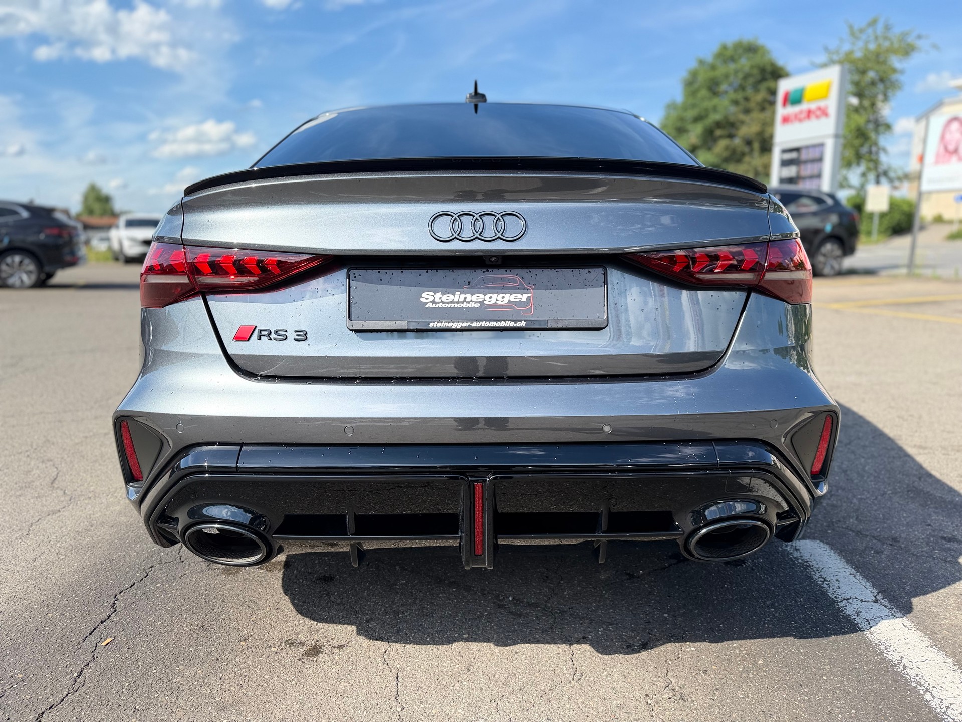 AUDI RS3 Limousine 2.5 TSI quattro S-tronic ° 5 Jahre Garantie °-image-9