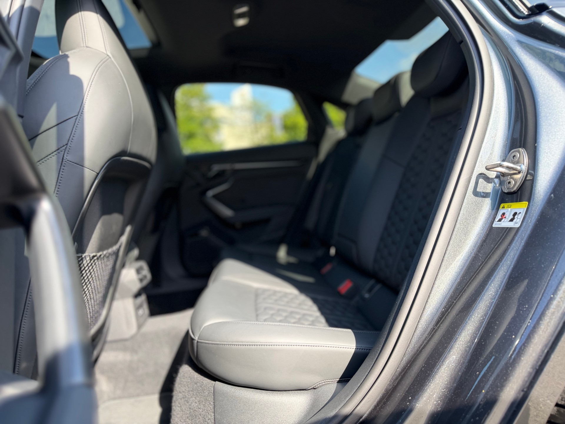 AUDI RS3 Limousine 2.5 TSI quattro S-tronic ° 5 Jahre Garantie °-image-15