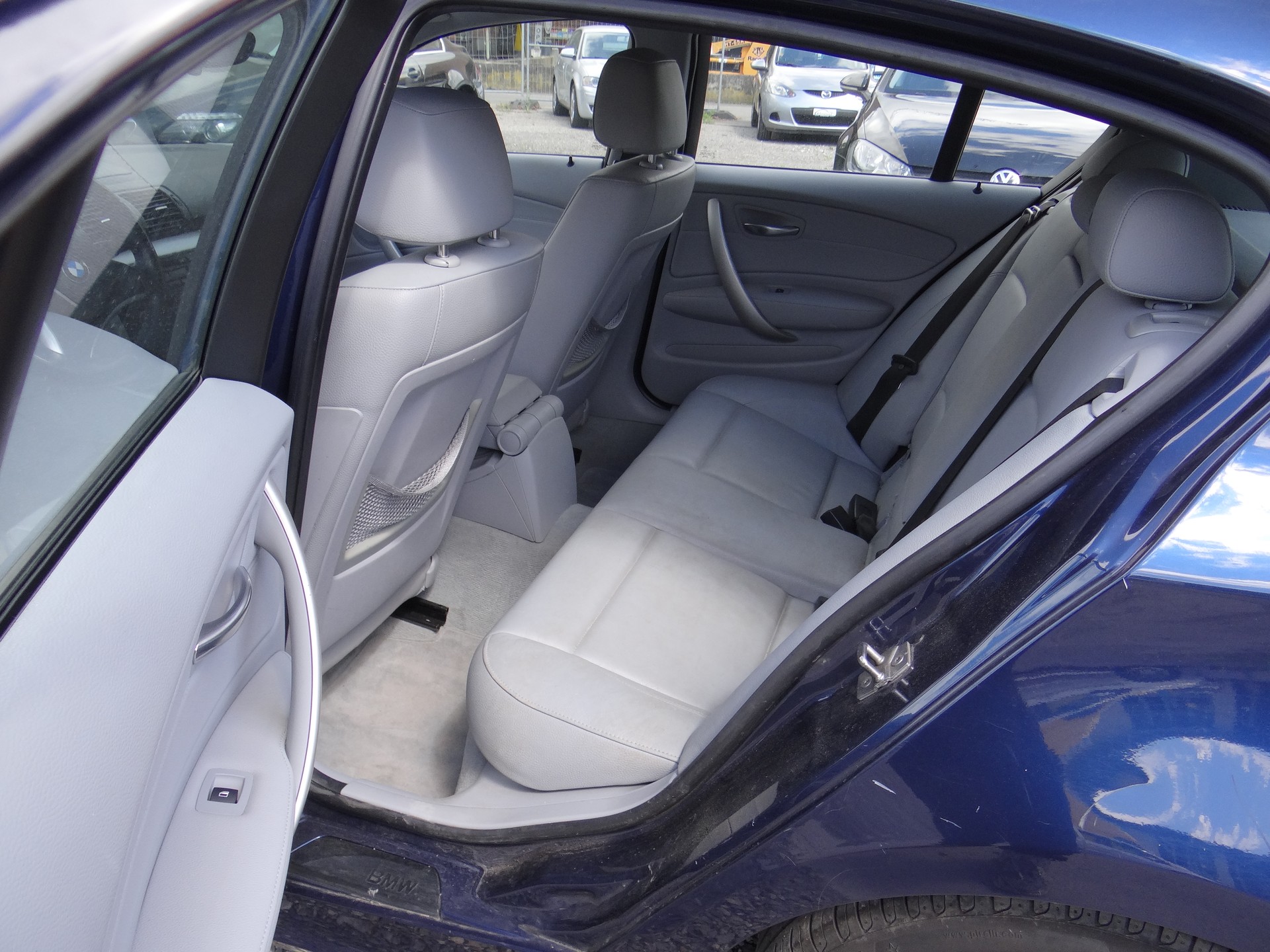 BMW 120i AccessPlus Steptronic-image-4