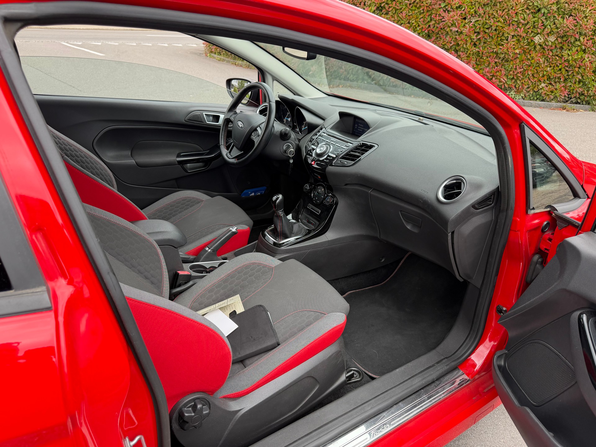 FORD Fiesta 1.0 SCTi Sport Red -ab Mfk-image-5