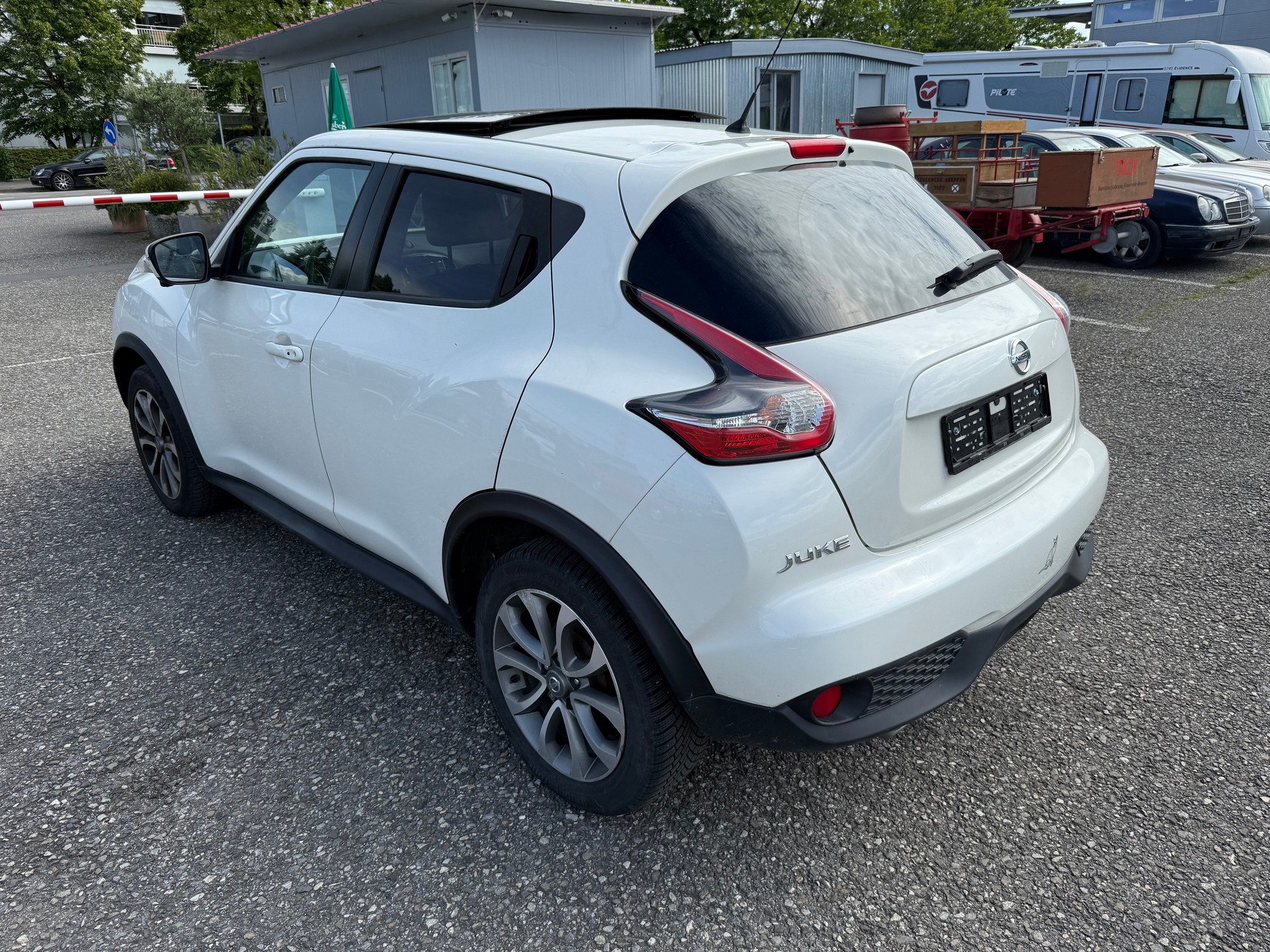 NISSAN Juke 1.6 DIG-T tekna-image-3