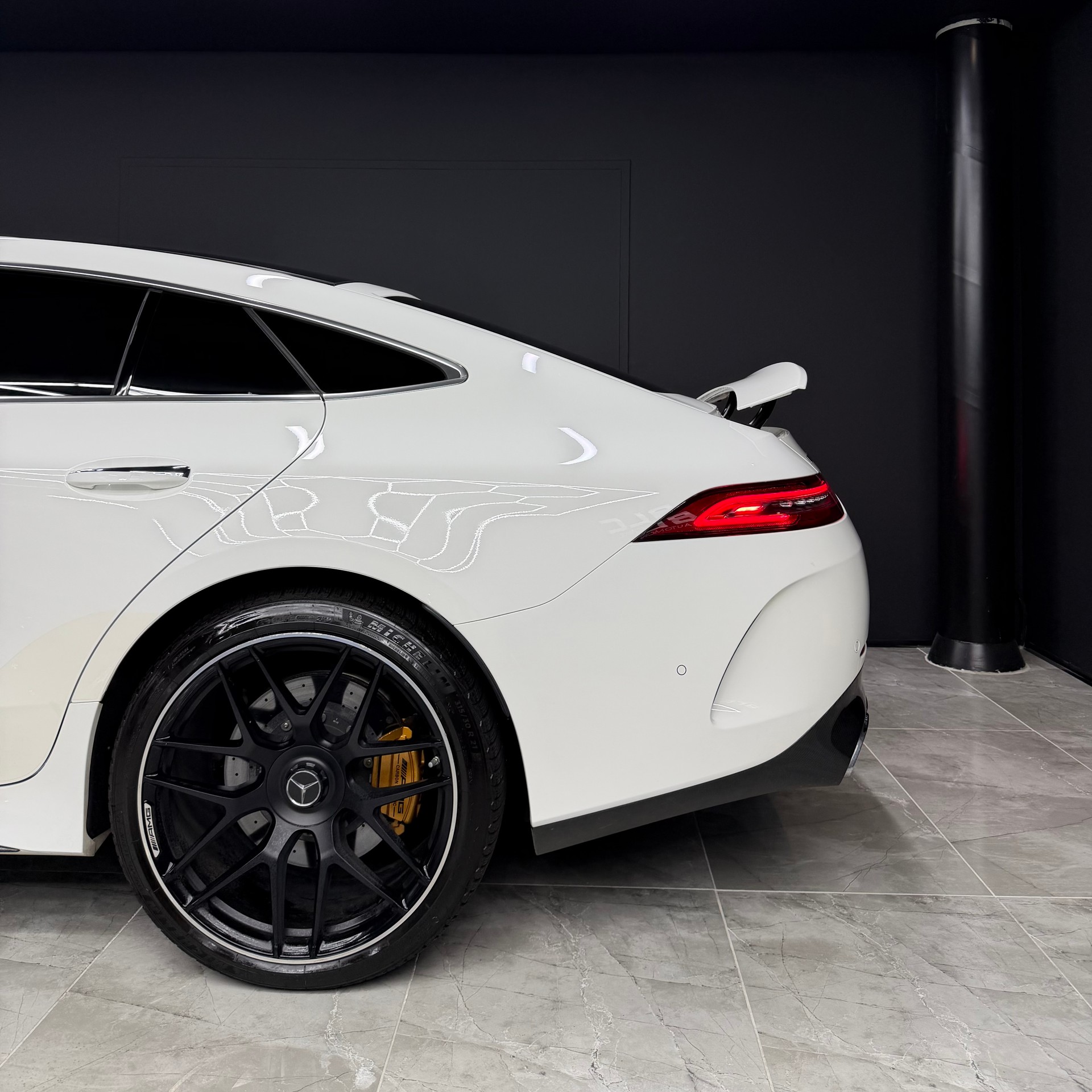 MERCEDES-BENZ AMG GT 4 63 S 4Matic+ Speedshift MCT-image-5