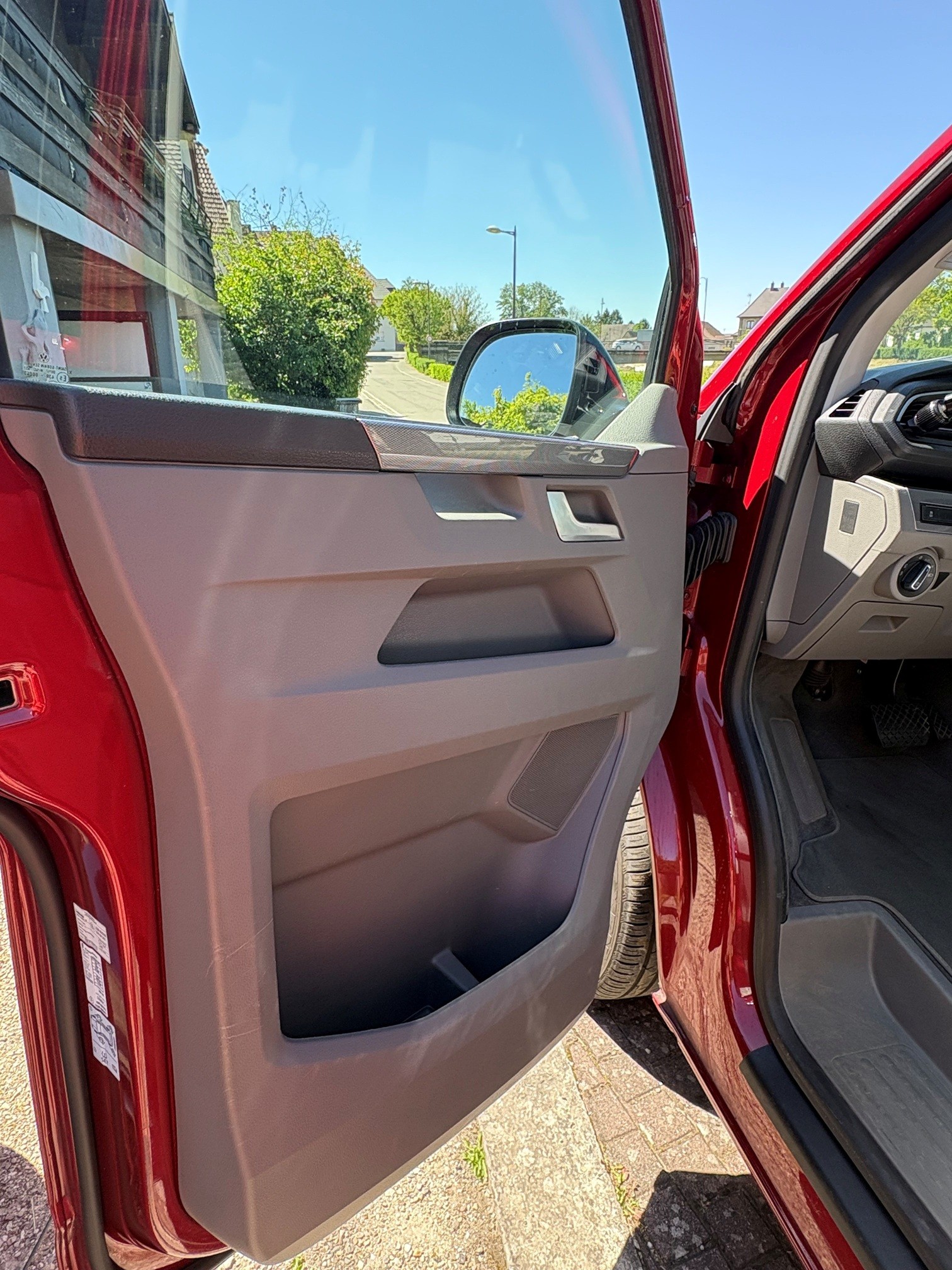 VW T6.1 California 2.0 TDI Ocean Edition Liberty 4Motion DSG-image-5