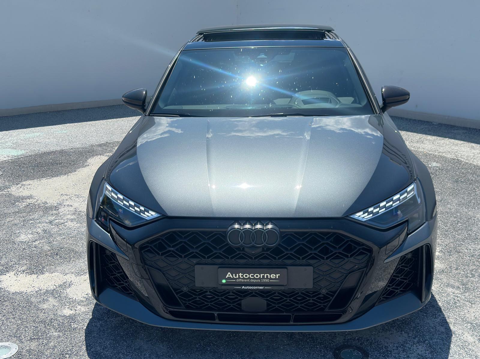 AUDI RS3 Sportback 2.5 TSI quattro S-tronic-image-4