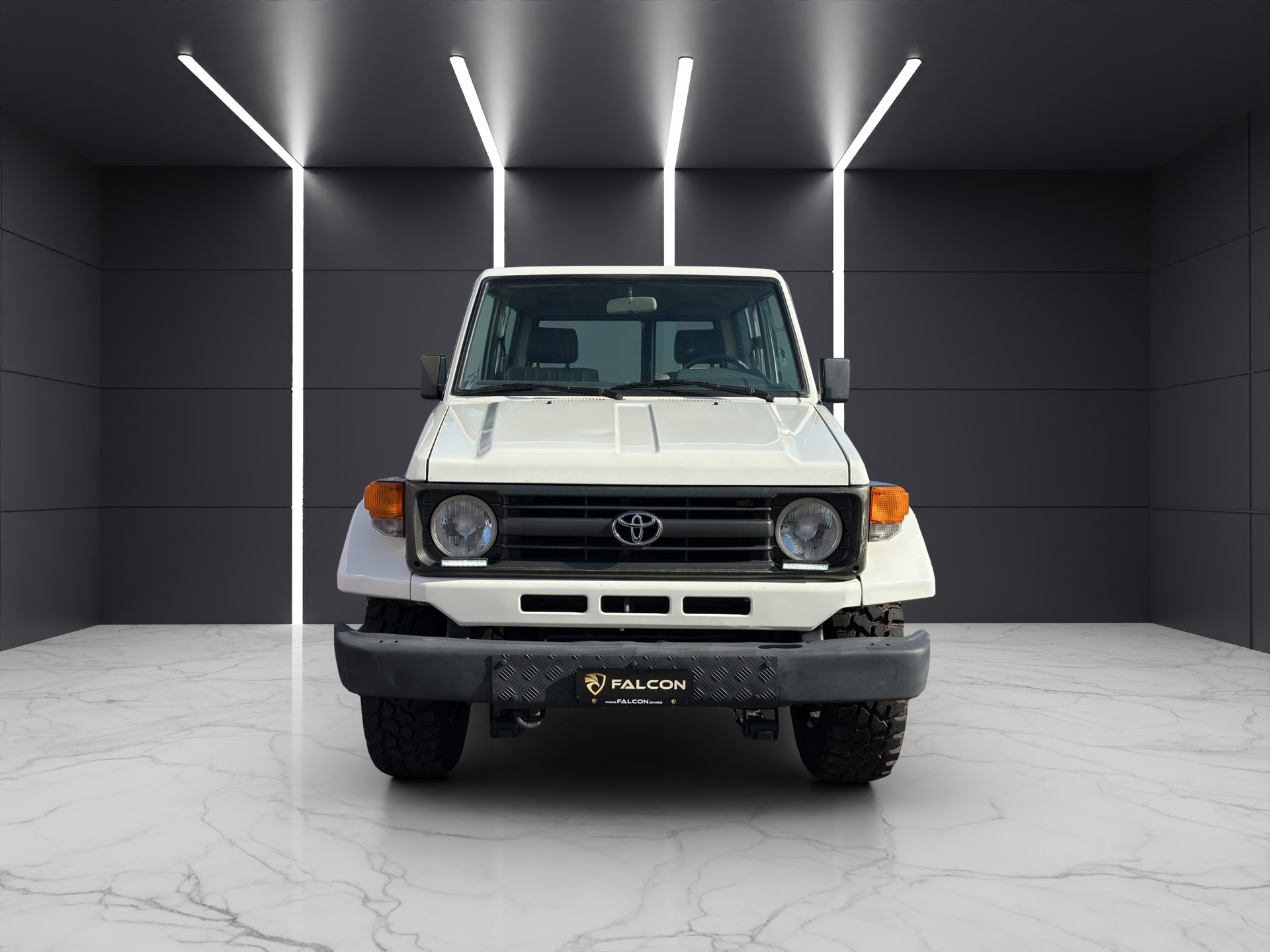 TOYOTA Land Cruiser 400 HdT 4.2 D HZJ-showroom-element-1