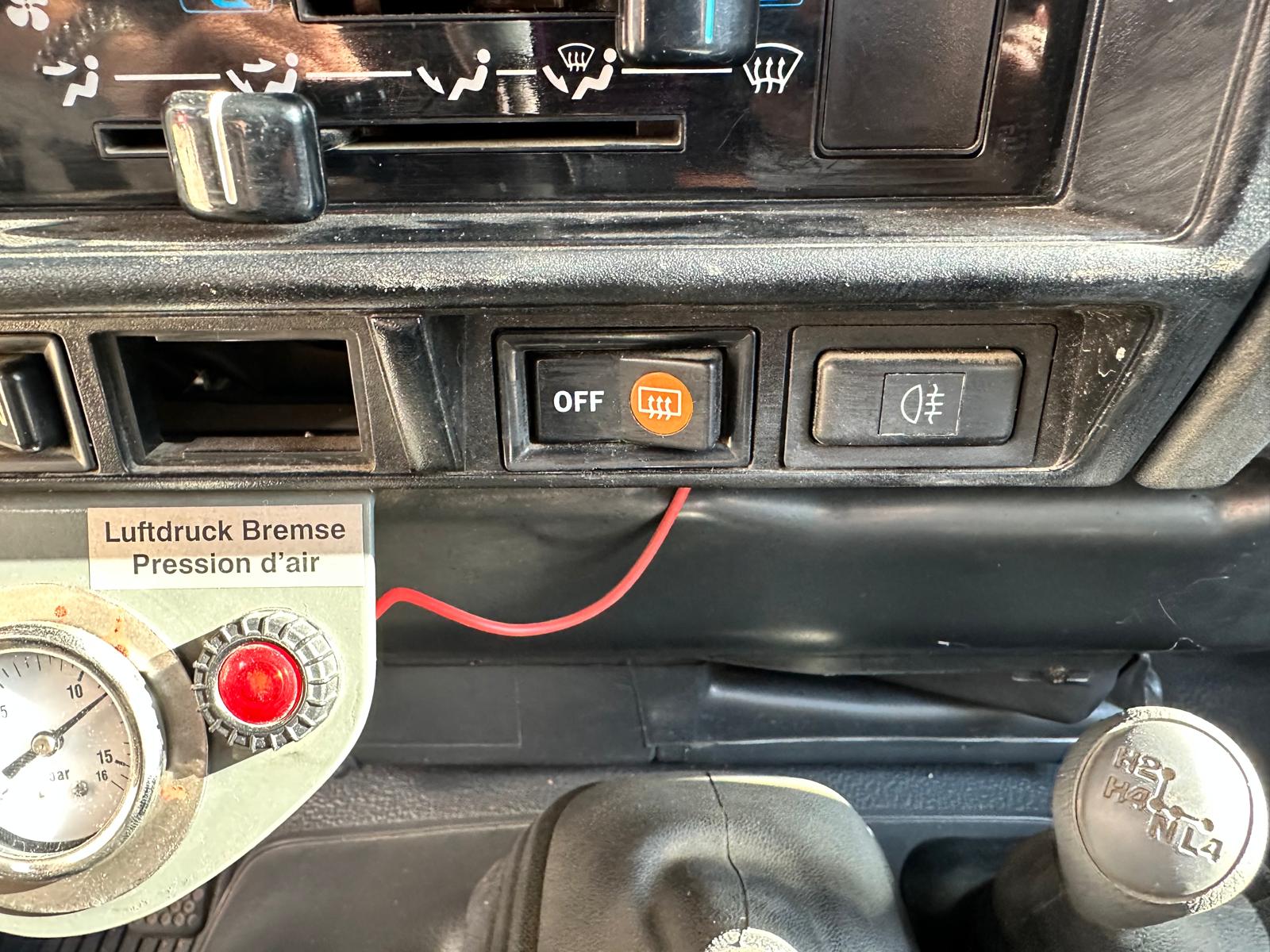 TOYOTA Land Cruiser 400 HdT 4.2 D HZJ-image-25