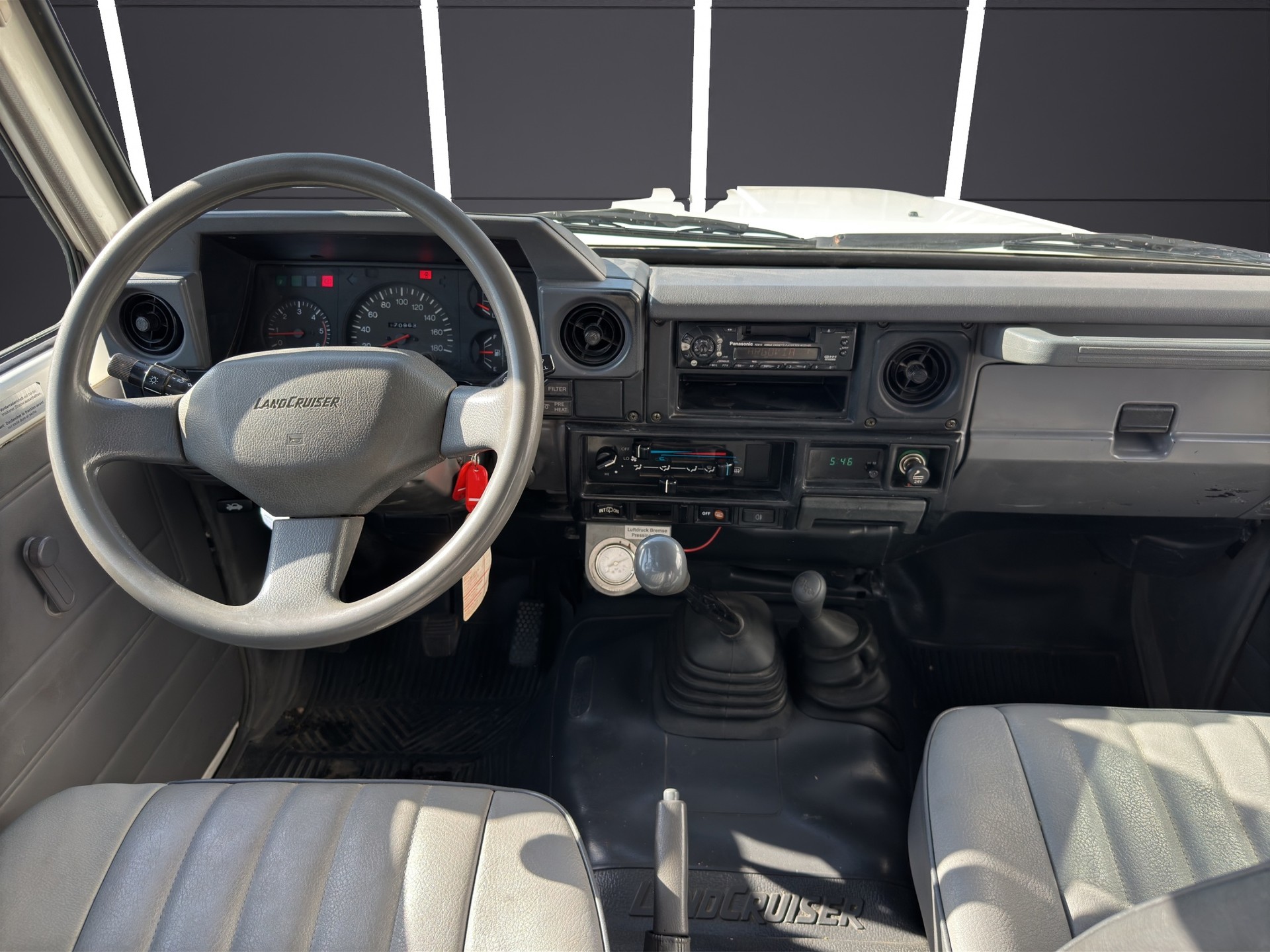 TOYOTA Land Cruiser 400 HdT 4.2 D HZJ-image-19