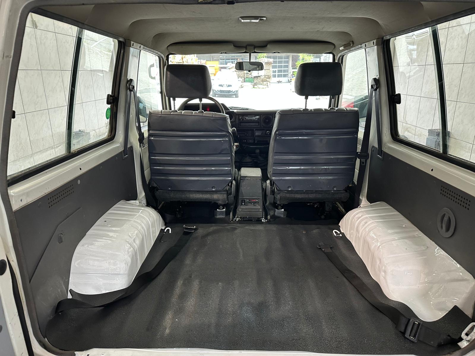 TOYOTA Land Cruiser 400 HdT 4.2 D HZJ-image-63