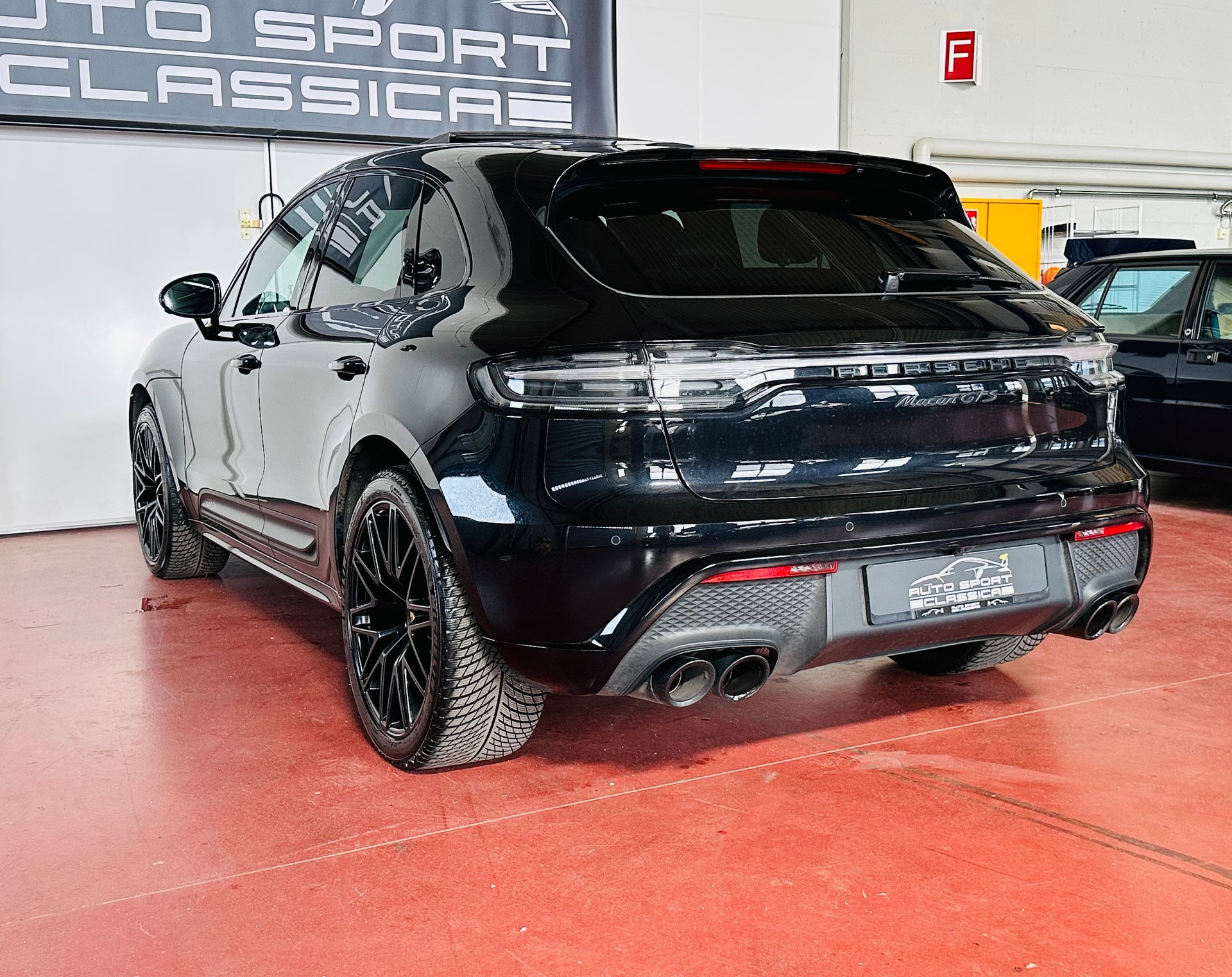 PORSCHE Macan GTS PDK-image-6