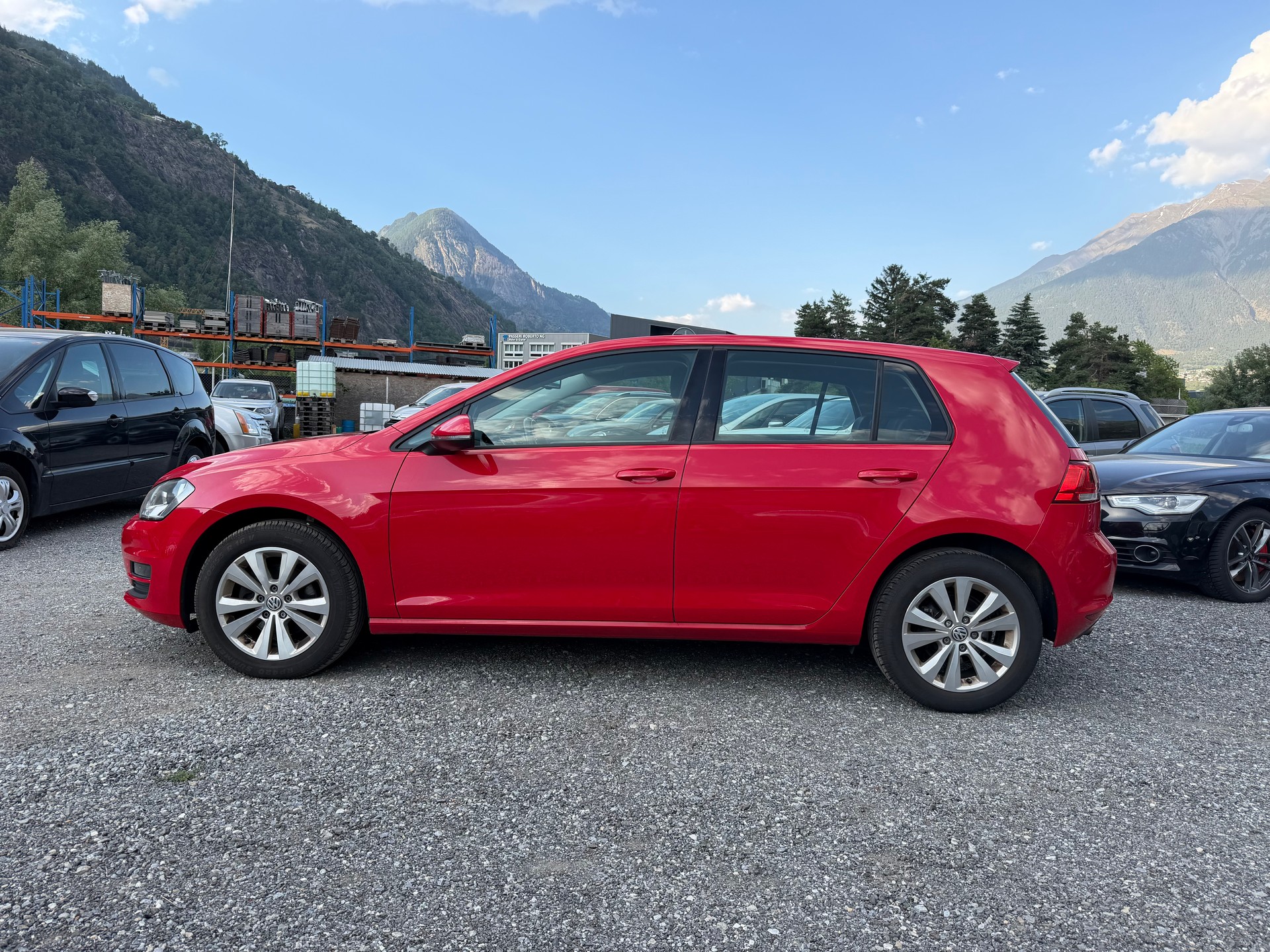 VW Golf 1.6 TDI Cup 4Motion-showroom-element-1