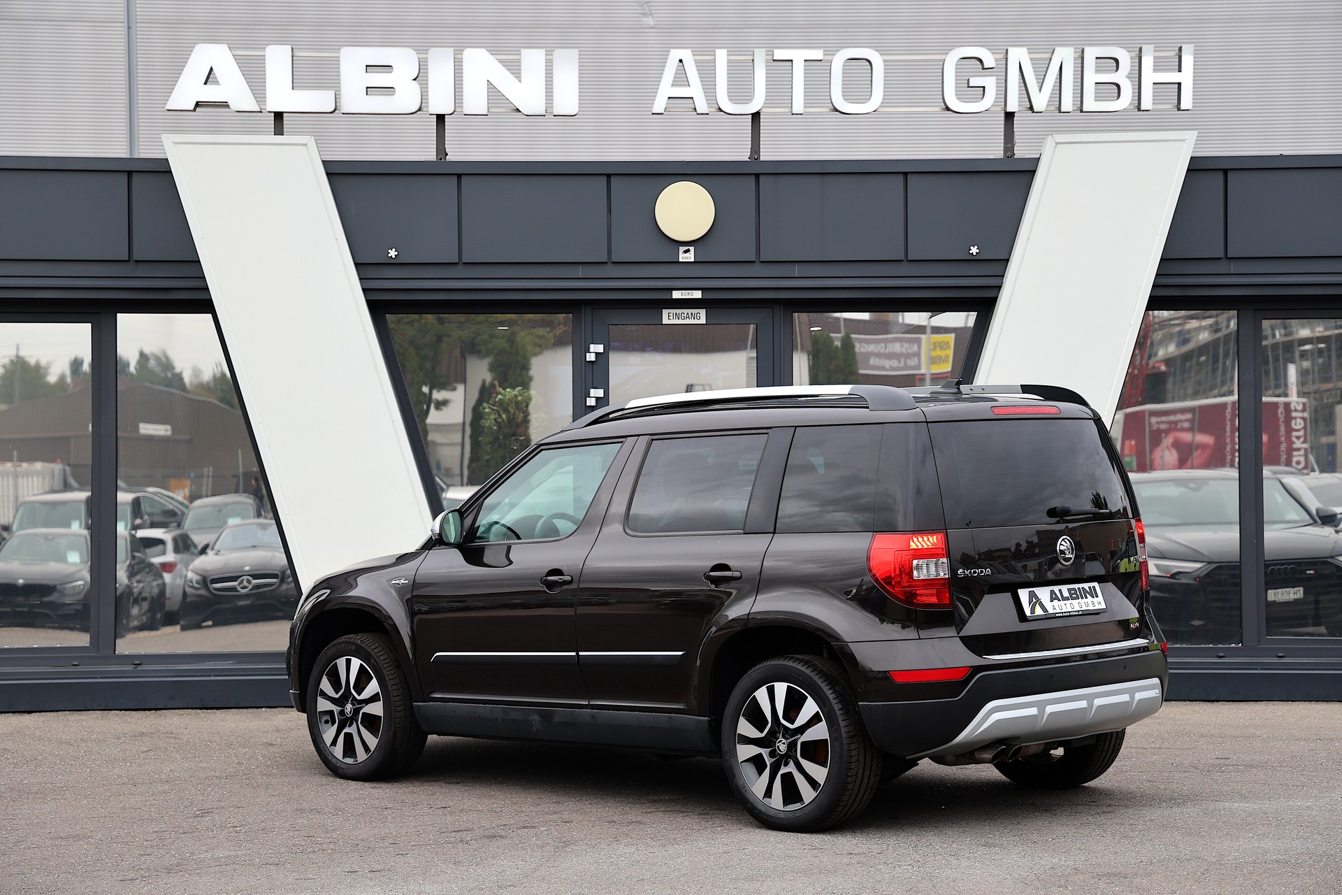 SKODA Yeti Outdoor 2.0 TDI L&K 4x4 DSG-showroom-element-3
