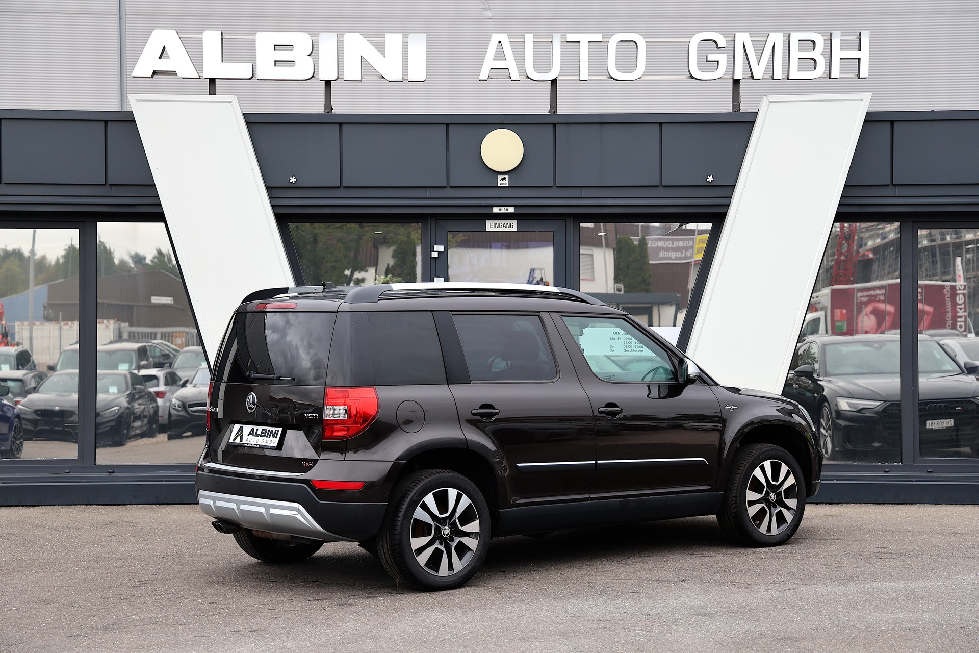 SKODA Yeti Outdoor 2.0 TDI L&K 4x4 DSG-showroom-element-2