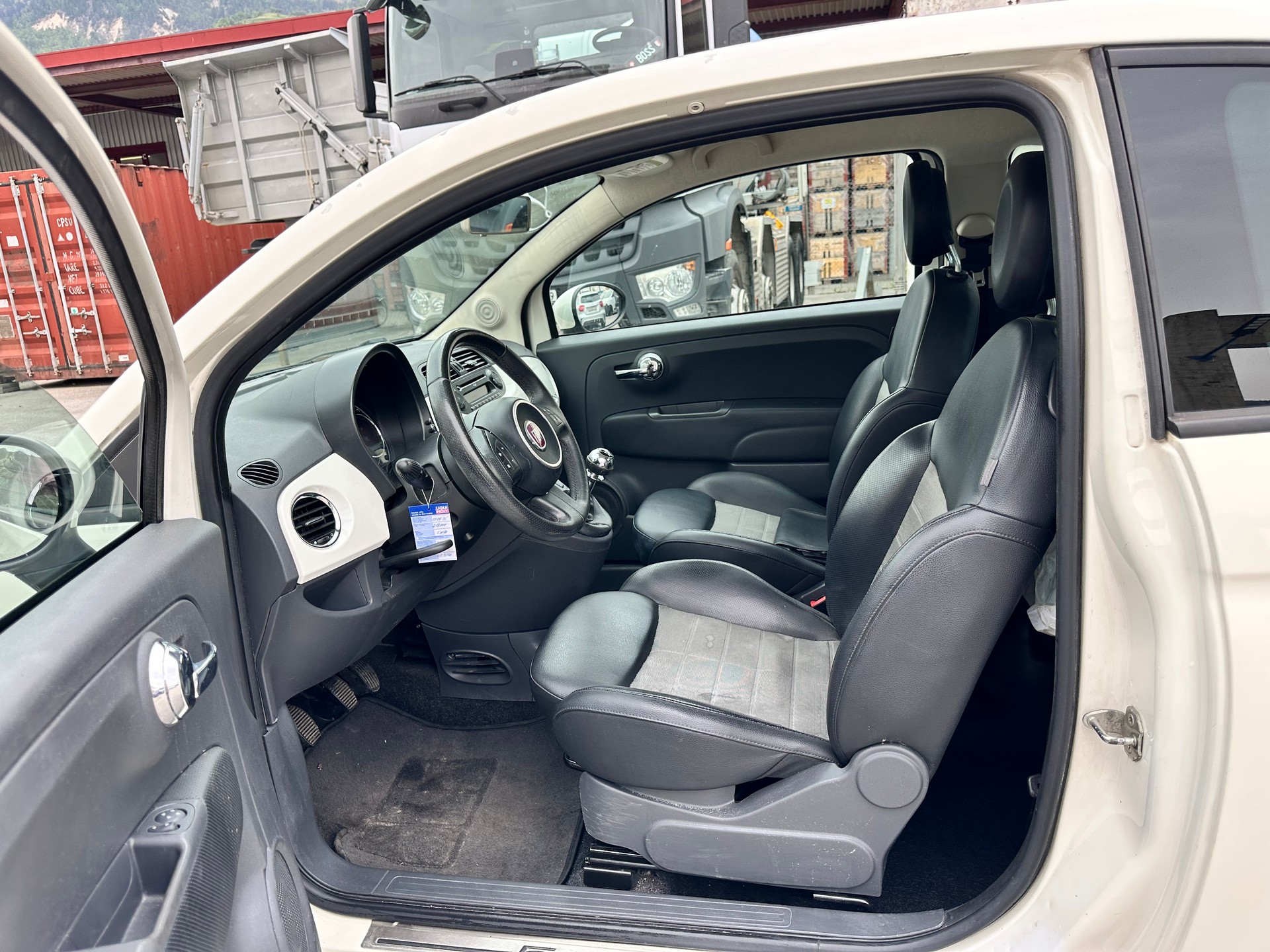 FIAT 500 1.4 16V Lounge-image-10
