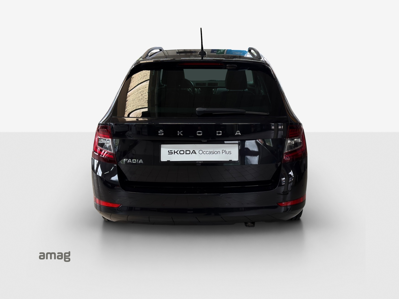 SKODA Fabia Combi 1.0 TSI Clever DSG-image-3