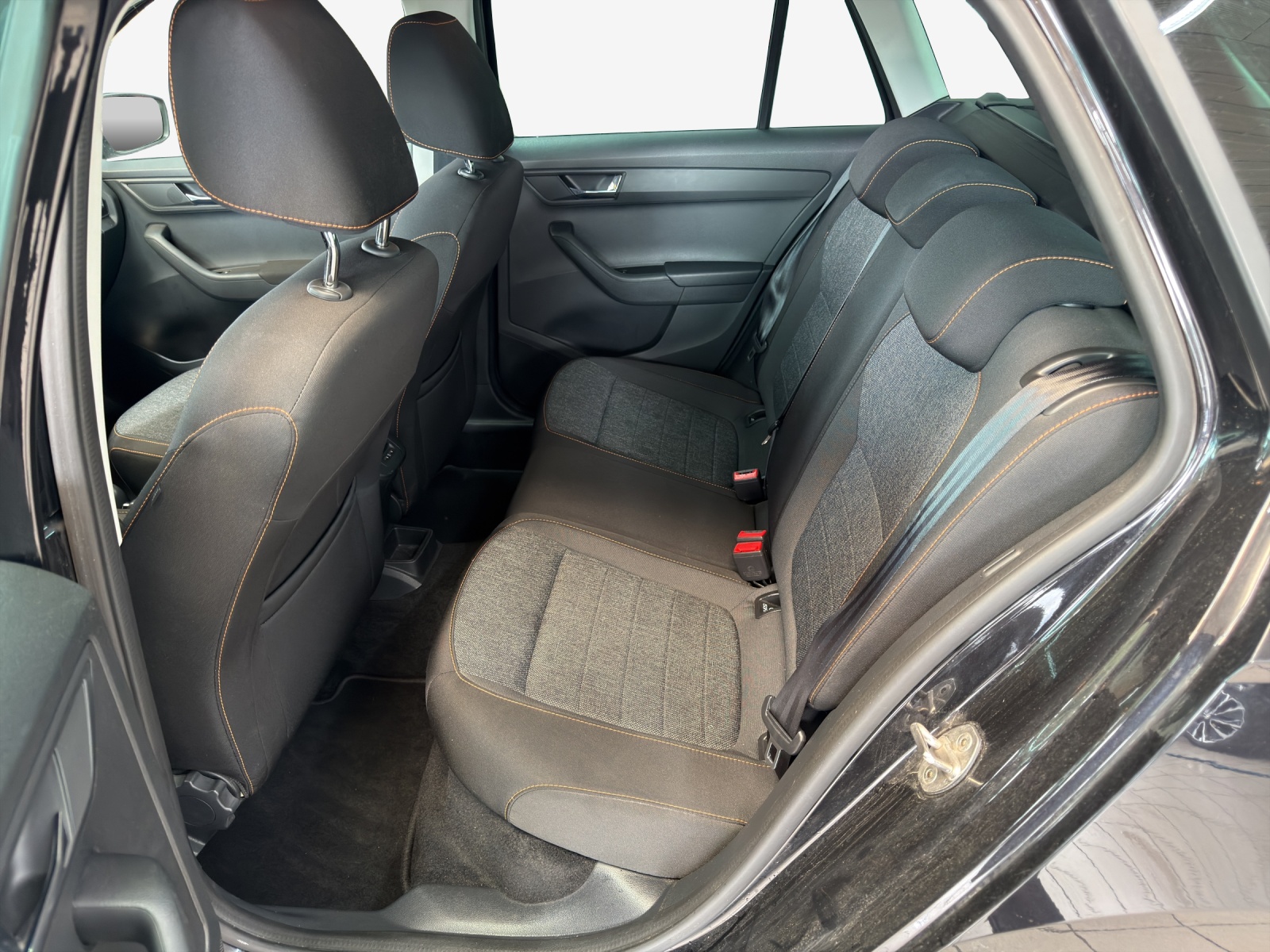 SKODA Fabia Combi 1.0 TSI Clever DSG-image-11