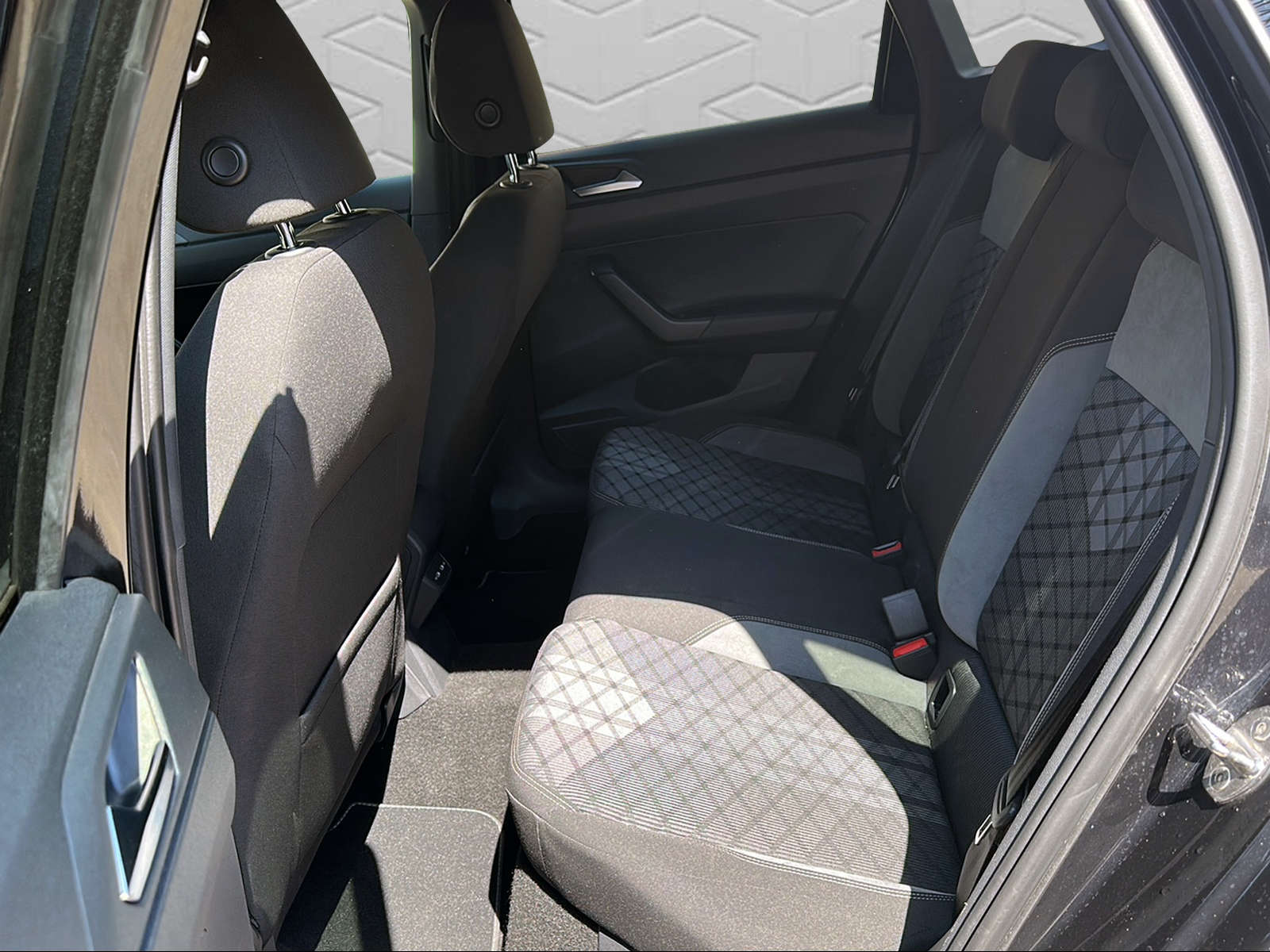 VW Taigo 1.5 TSI R-Line DSG-image-15
