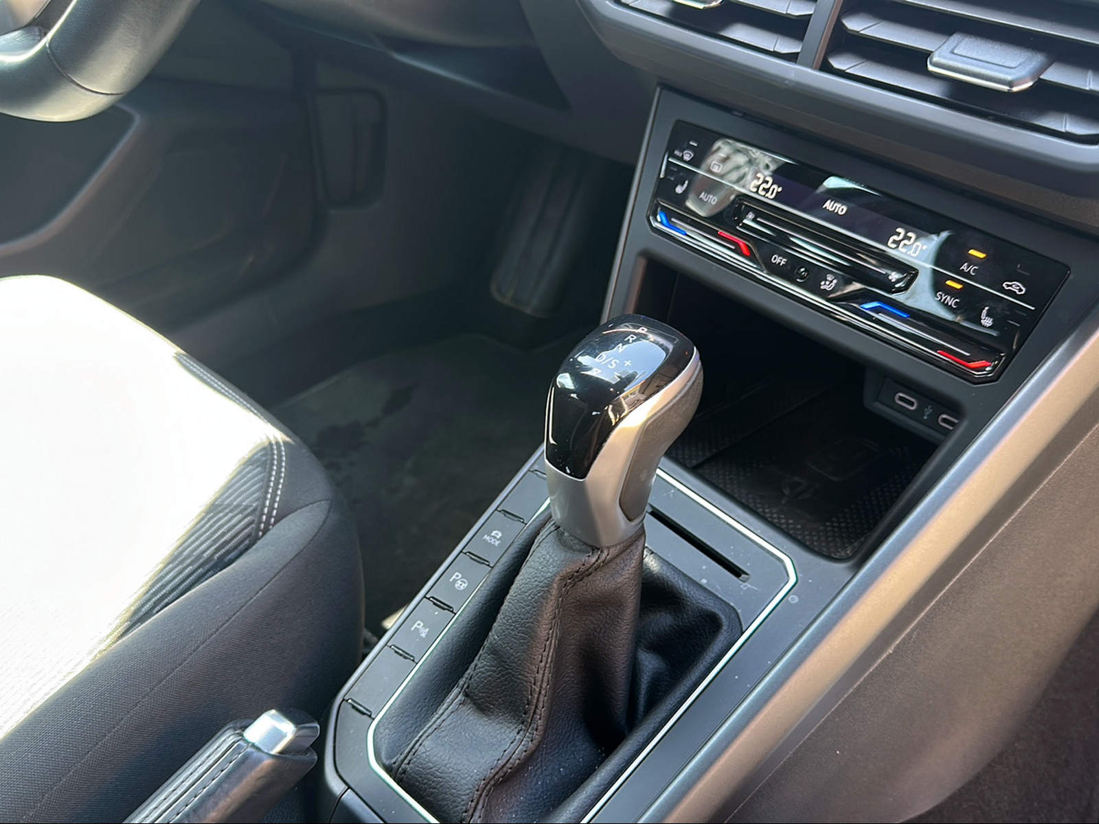 VW Taigo 1.5 TSI R-Line DSG-image-14